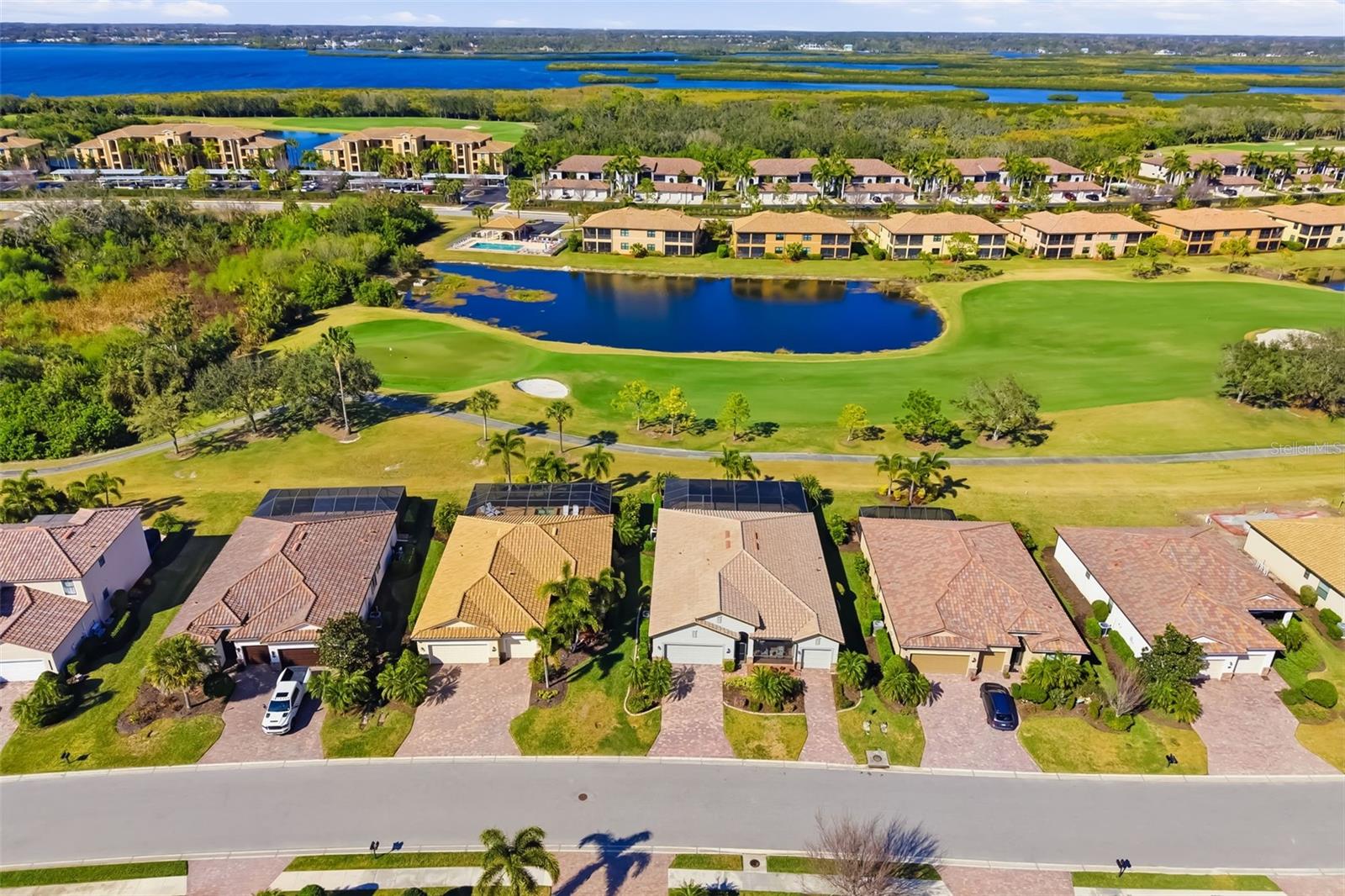 6462 WILLOWSHIRE WAY