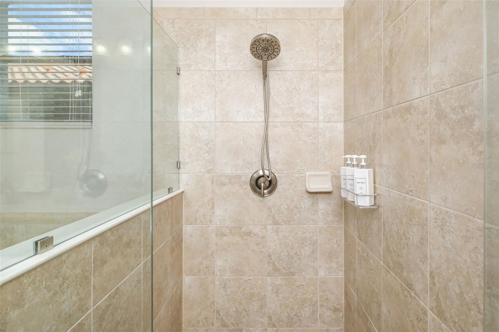 6462 WILLOWSHIRE WAY