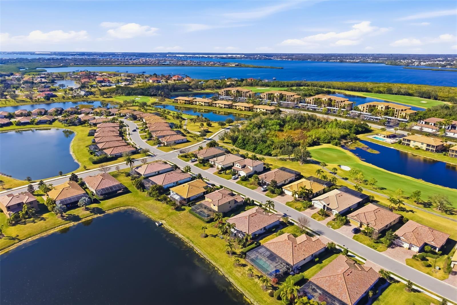 6462 WILLOWSHIRE WAY