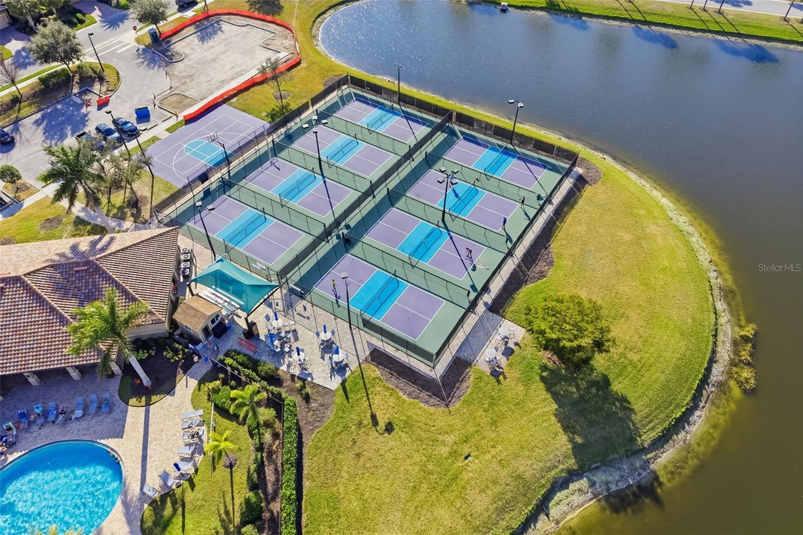 6462 WILLOWSHIRE WAY