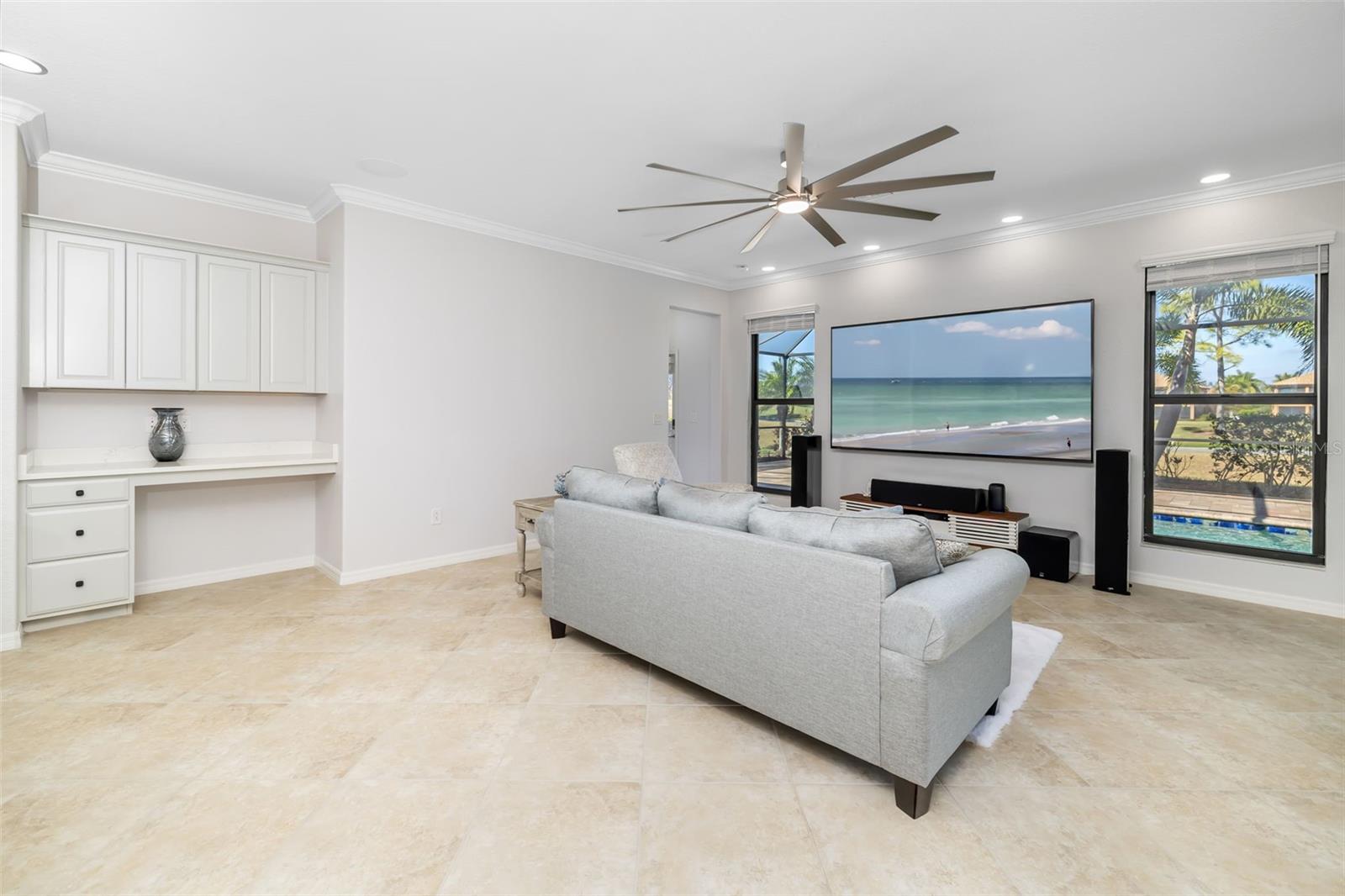 6462 WILLOWSHIRE WAY