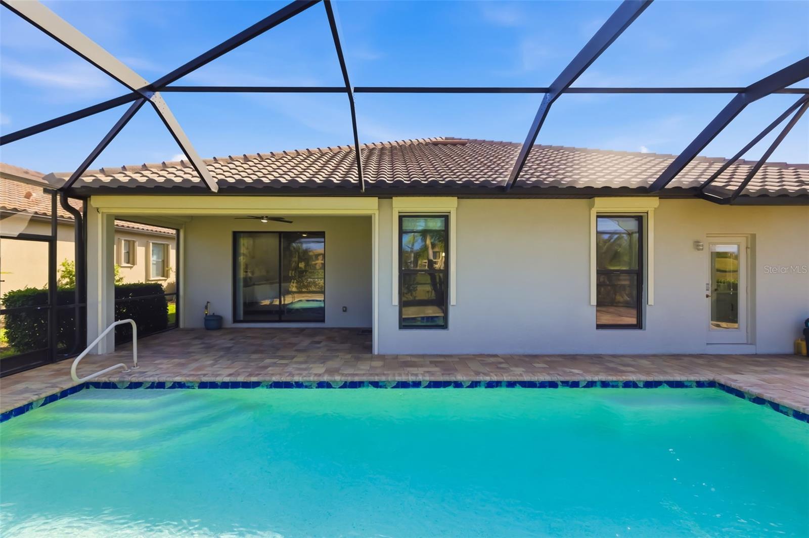 6462 WILLOWSHIRE WAY