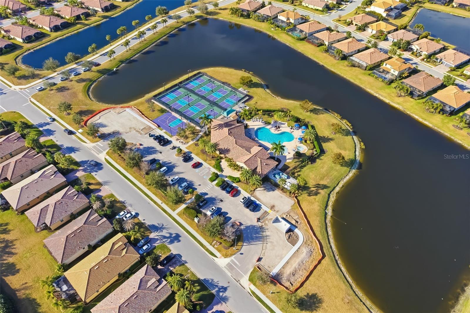 6462 WILLOWSHIRE WAY