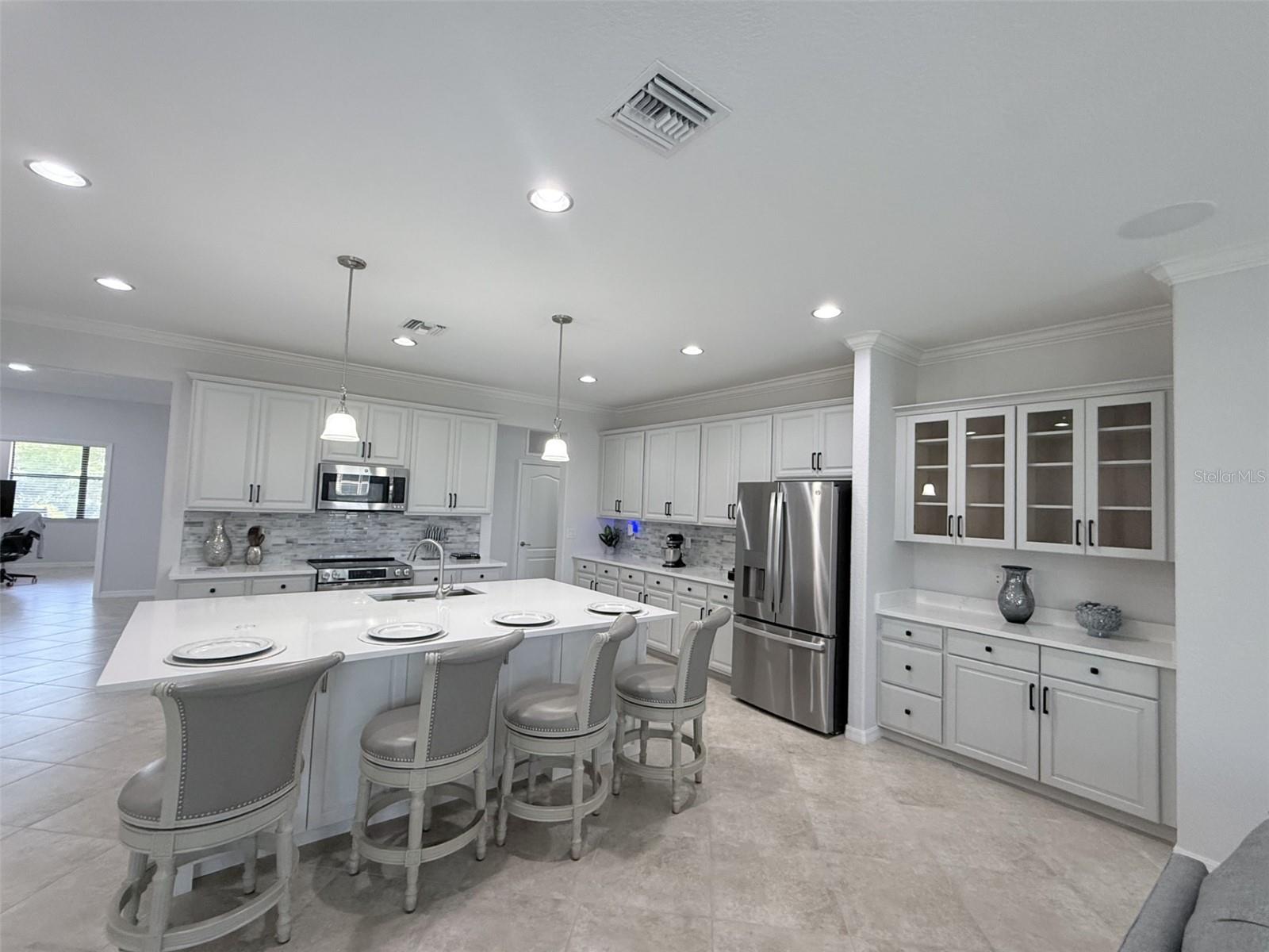 6462 WILLOWSHIRE WAY