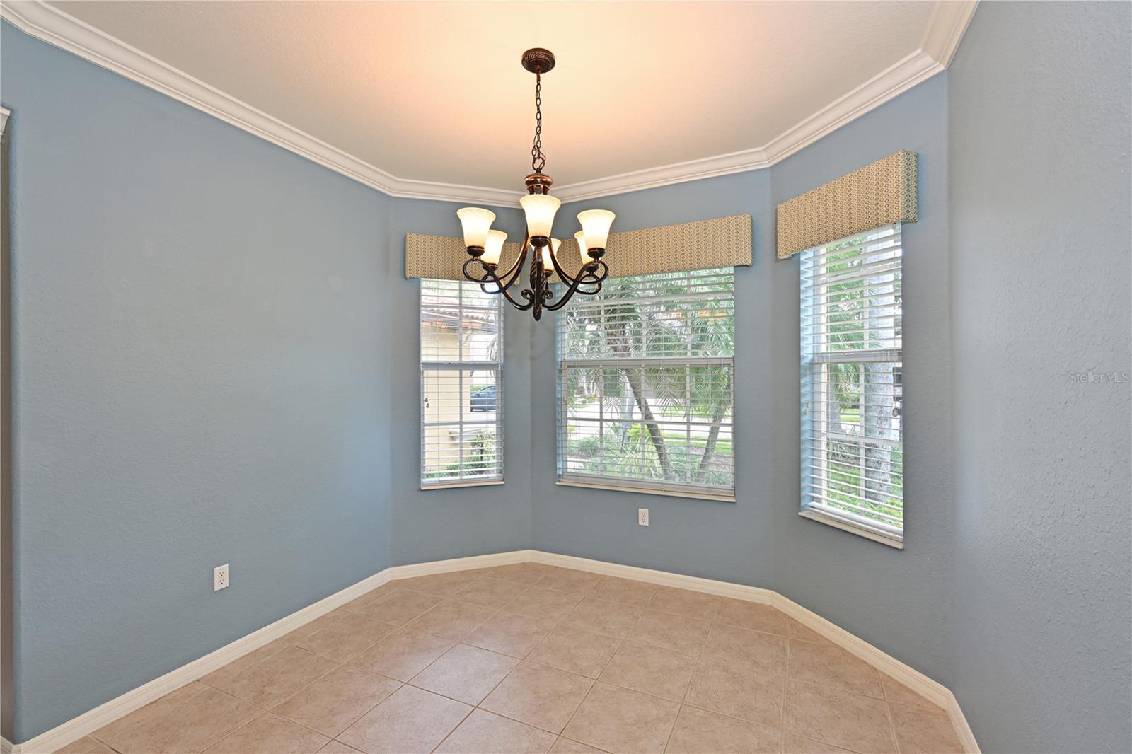 210 WINDING RIVER TRL