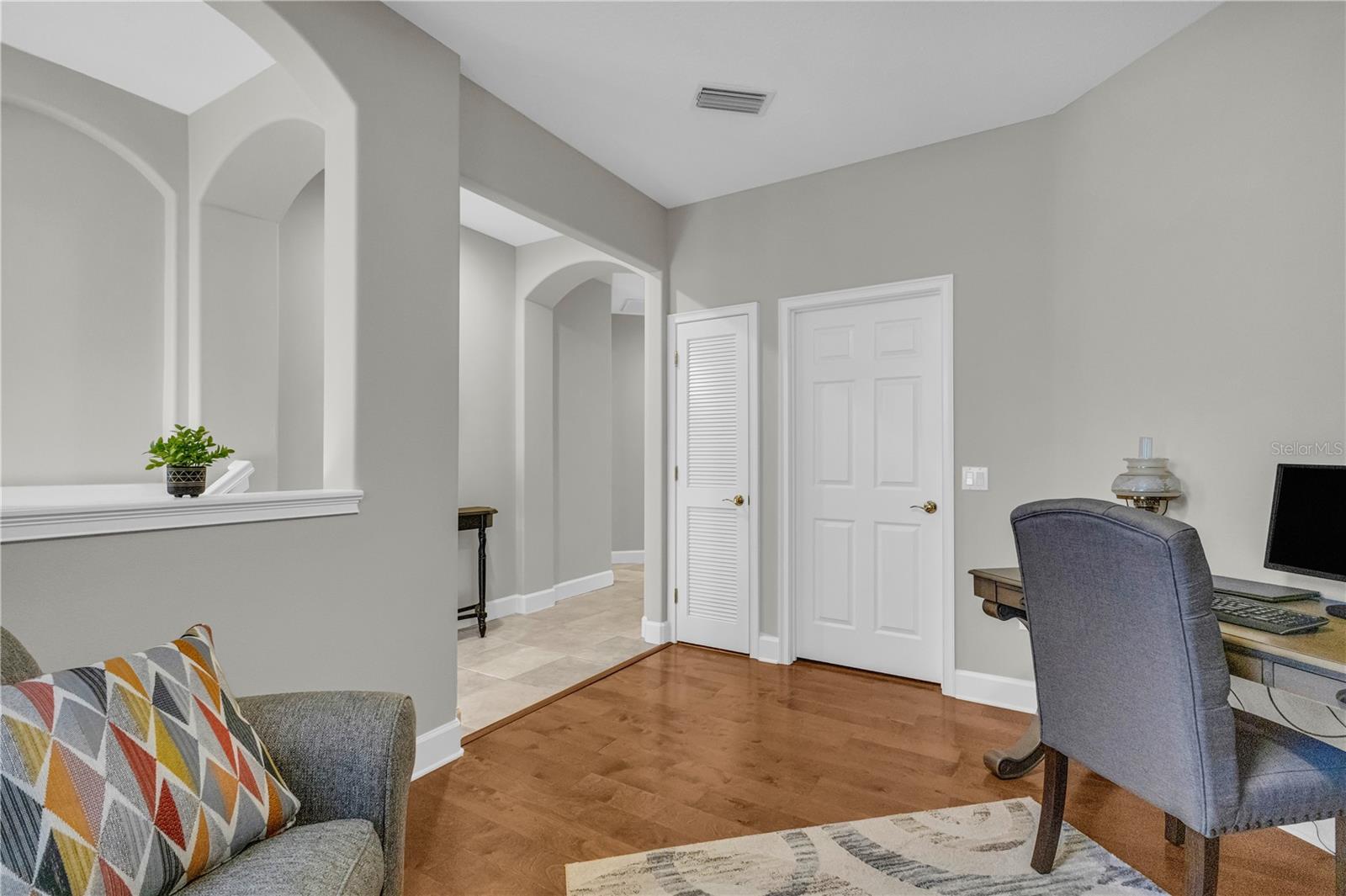 927 RIVER BASIN CT #201C