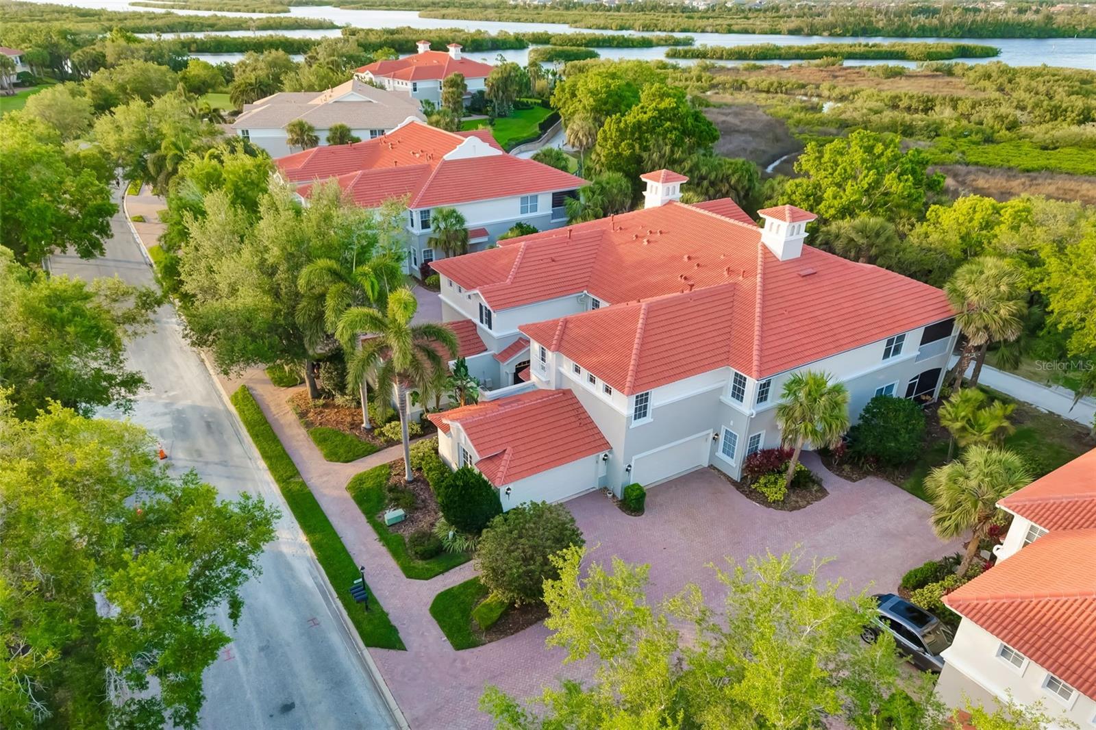 927 RIVER BASIN CT #201C