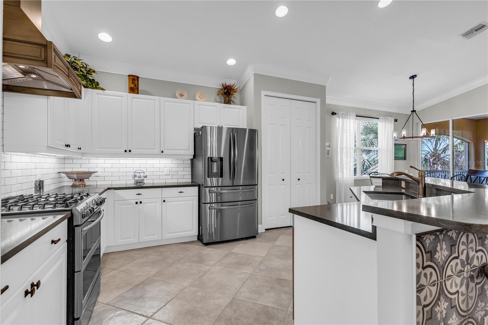 927 RIVER BASIN CT #201C