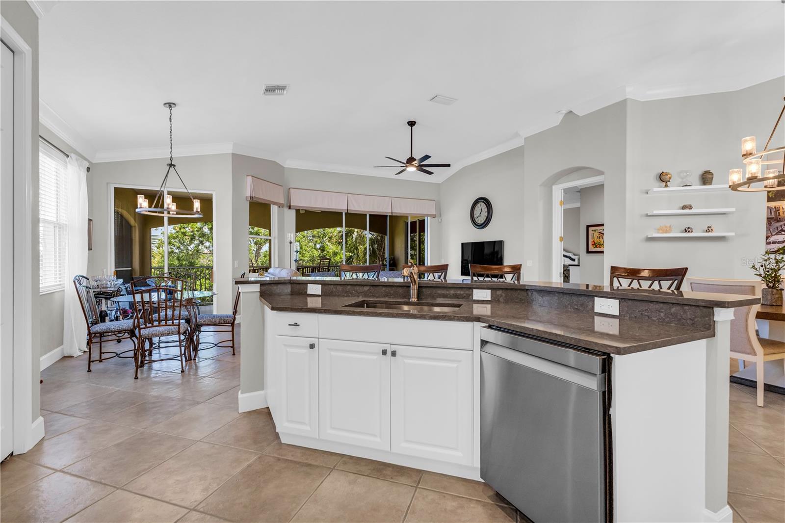 927 RIVER BASIN CT #201C