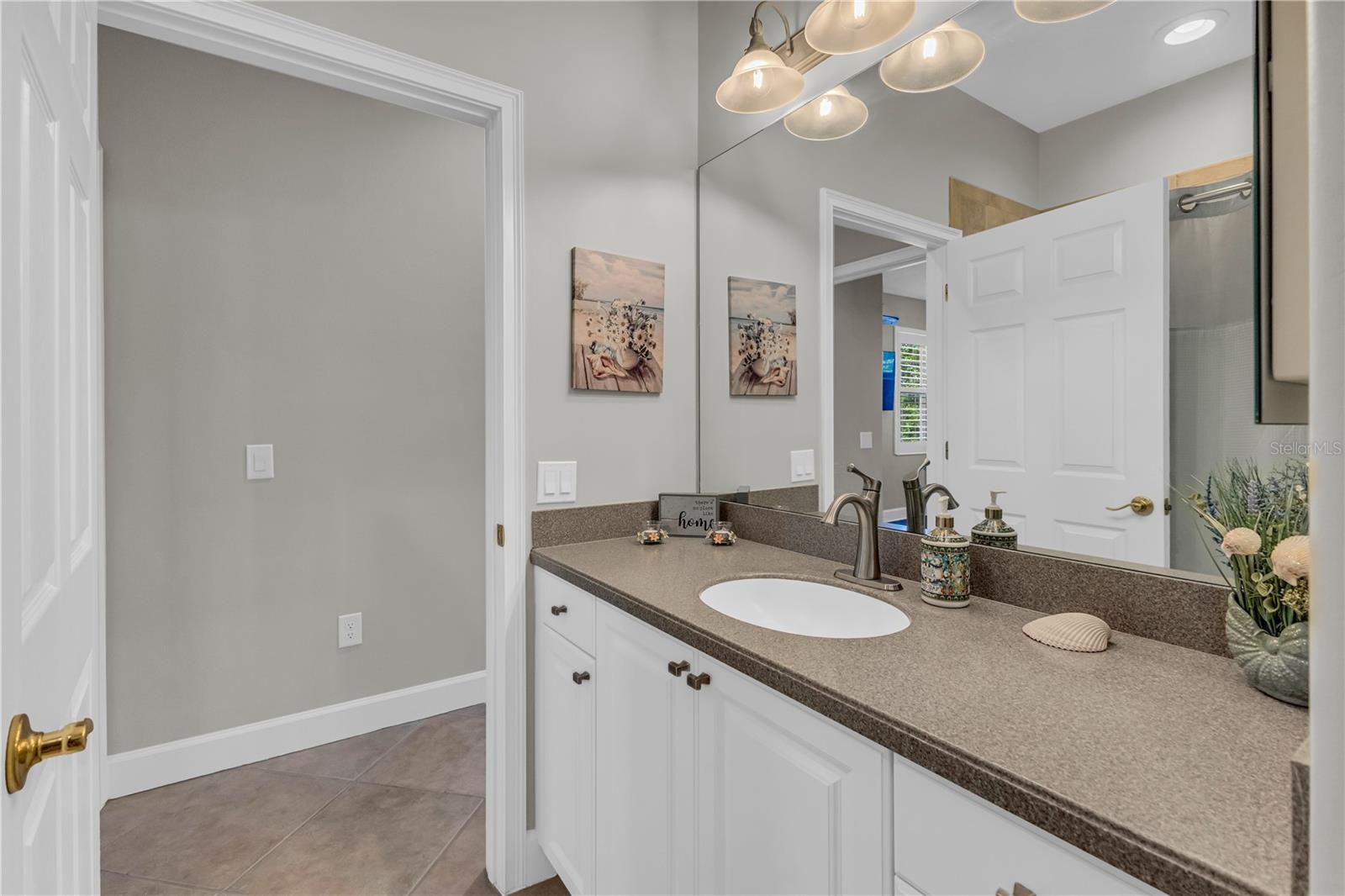 927 RIVER BASIN CT #201C