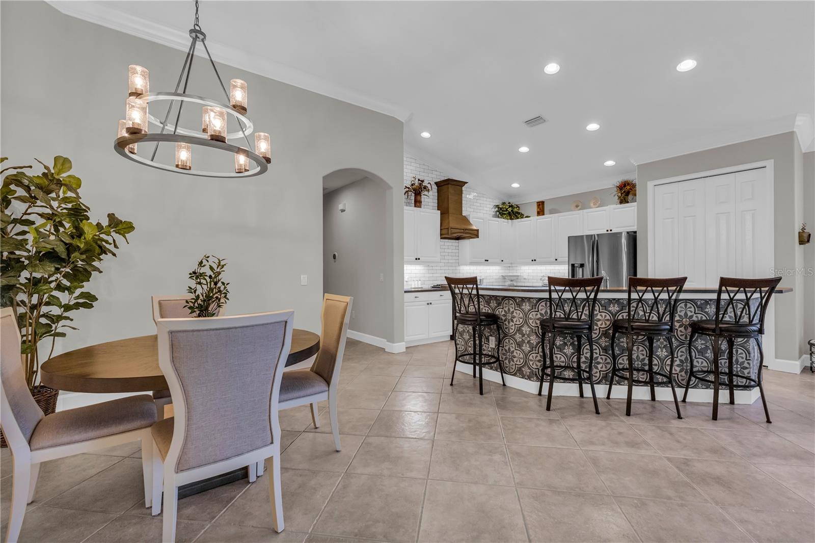 927 RIVER BASIN CT #201C