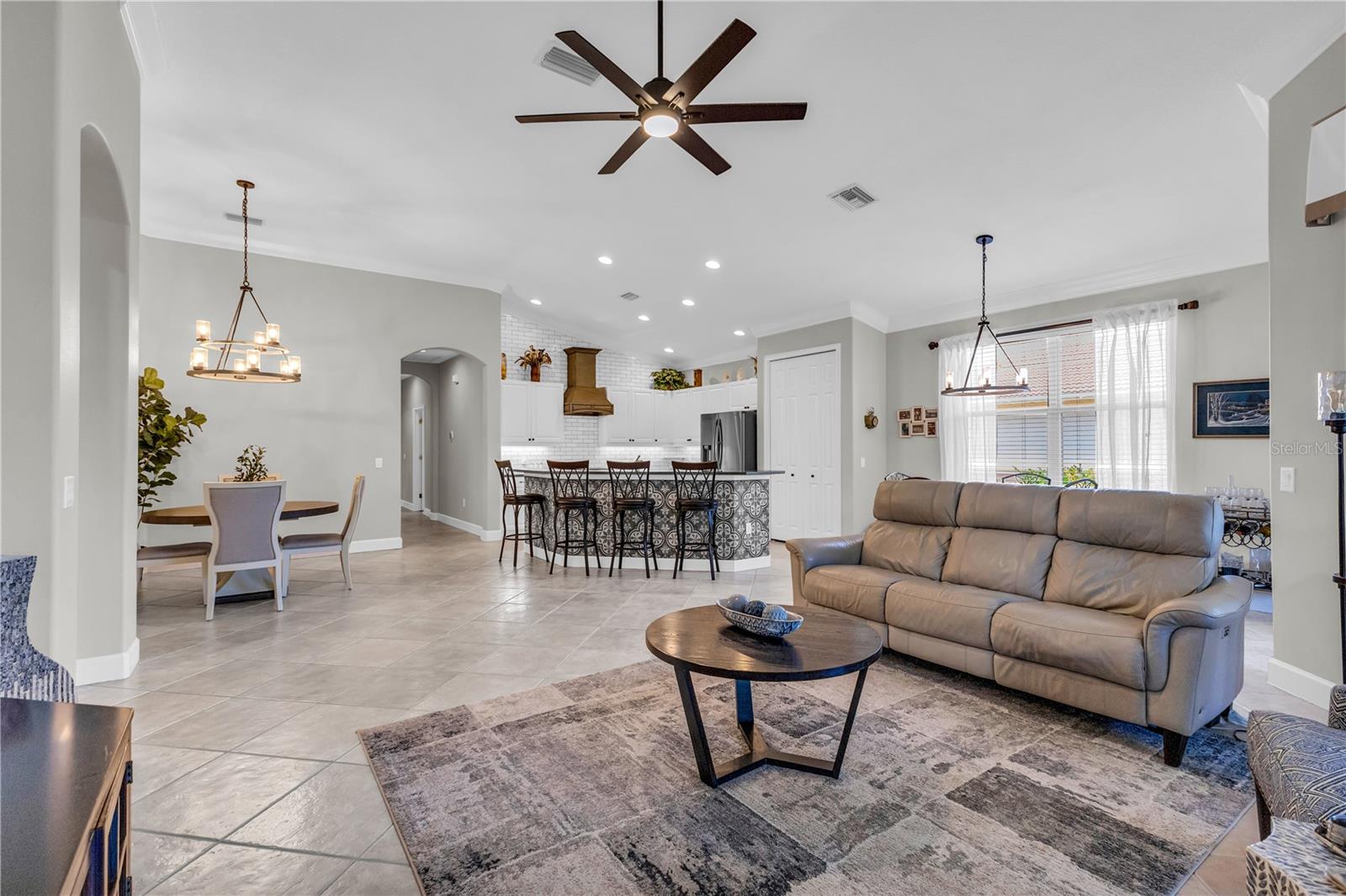 927 RIVER BASIN CT #201C