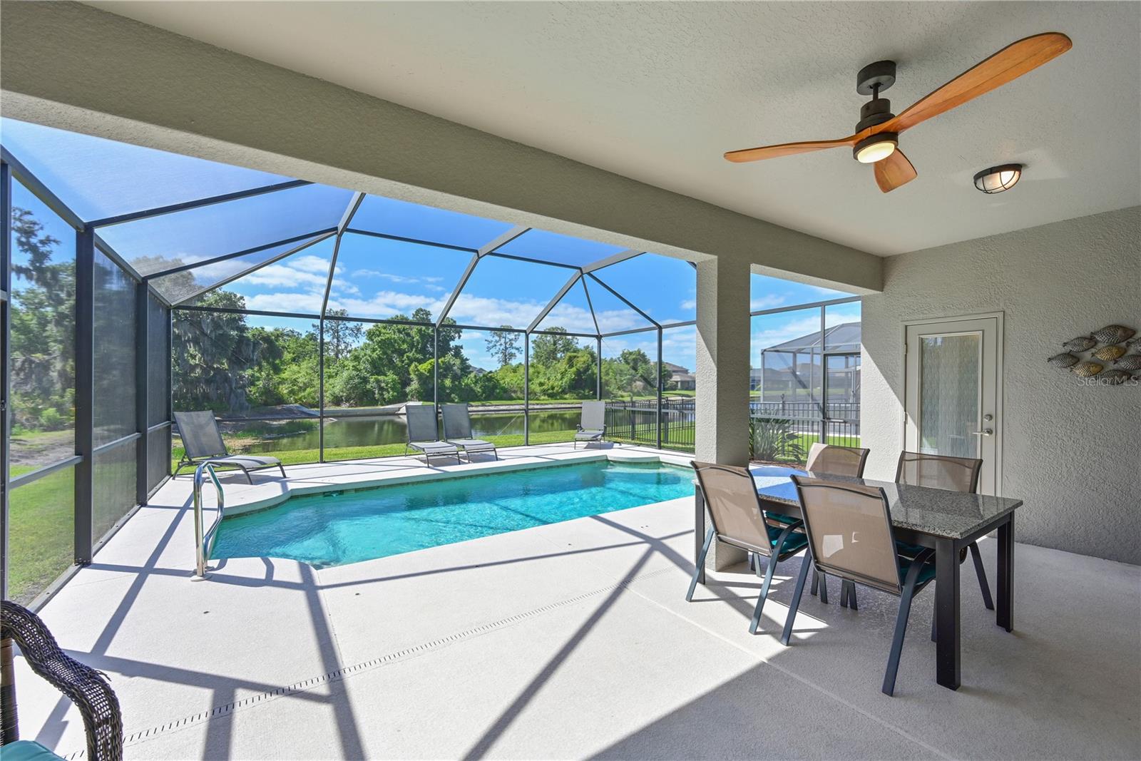 4946 60TH AVENUE CIR E