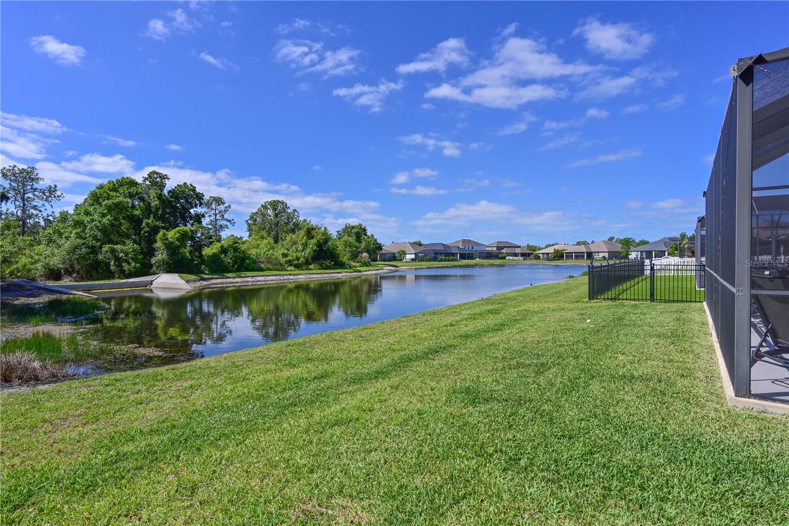 4946 60TH AVENUE CIR E