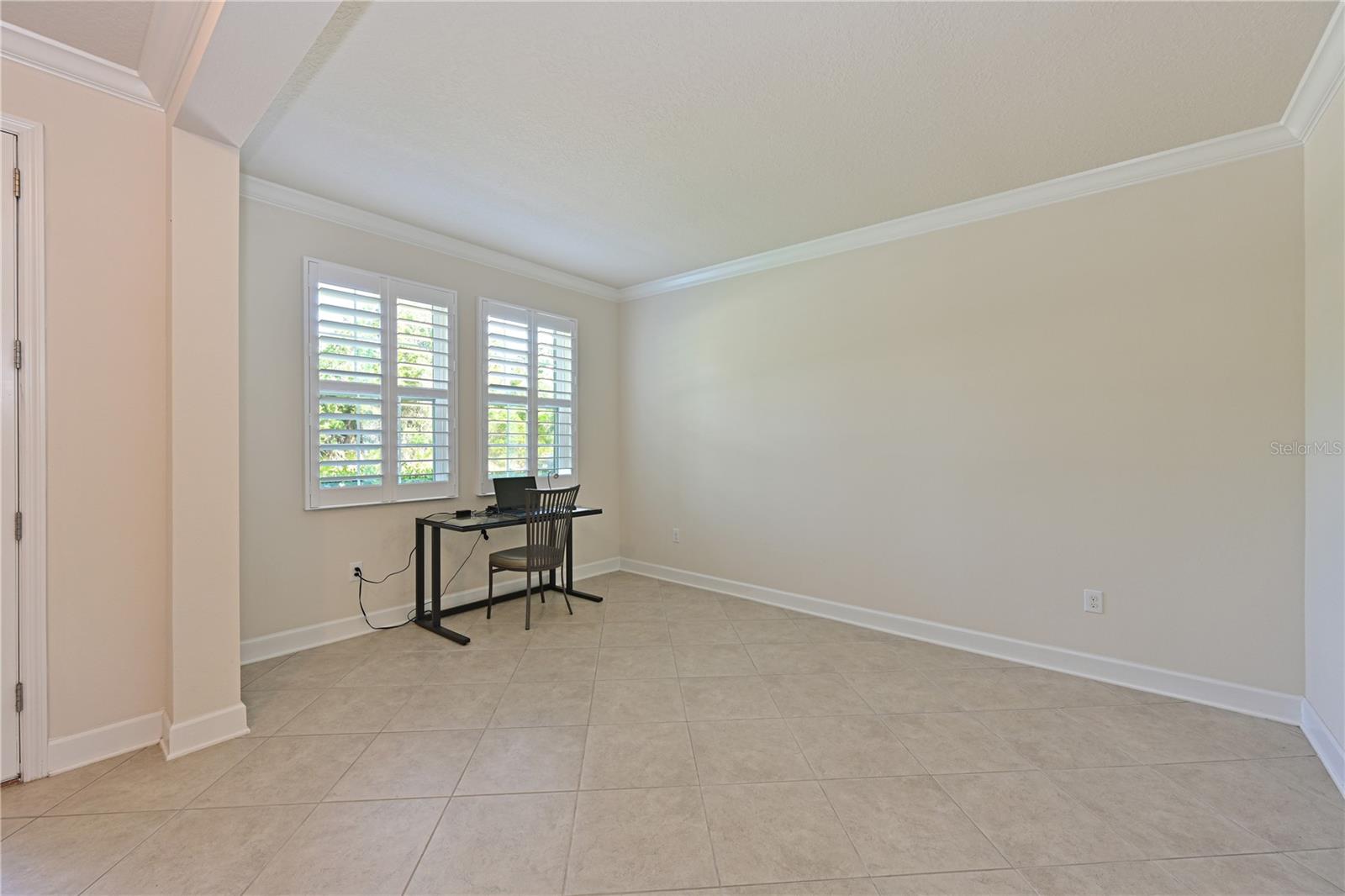 4946 60TH AVENUE CIR E