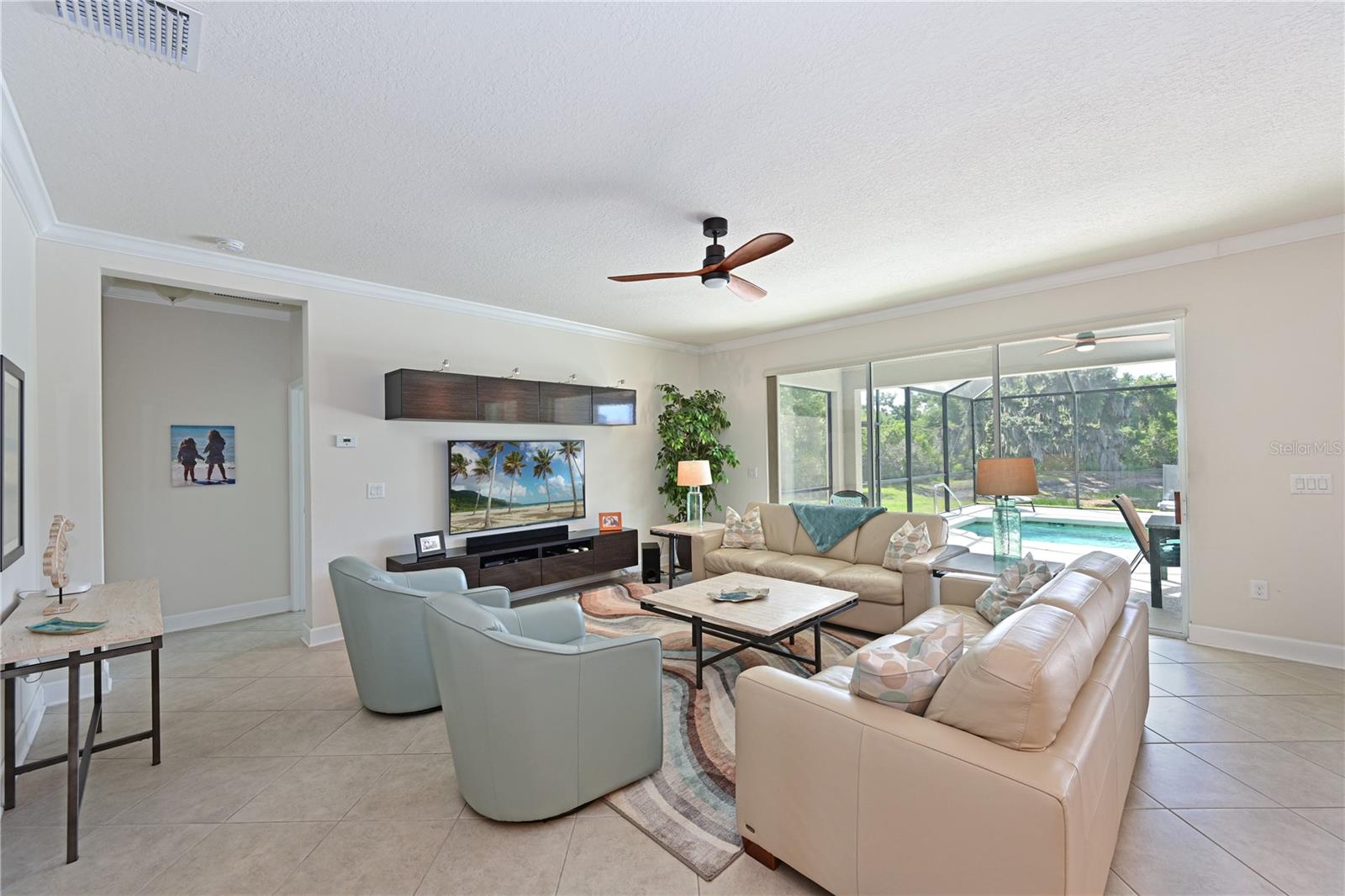 4946 60TH AVENUE CIR E