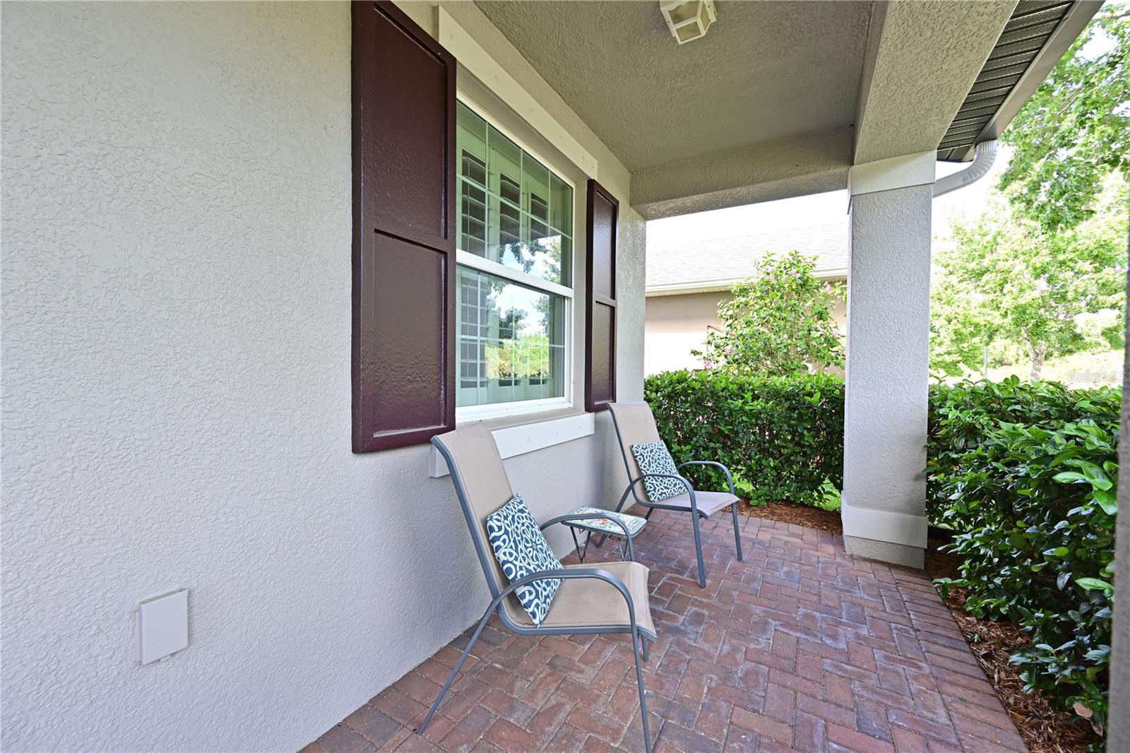 4946 60TH AVENUE CIR E