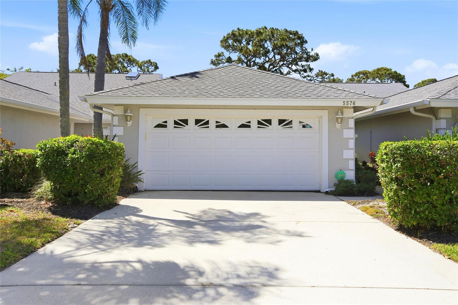 5576 COUNTRY CLUB WAY #5576