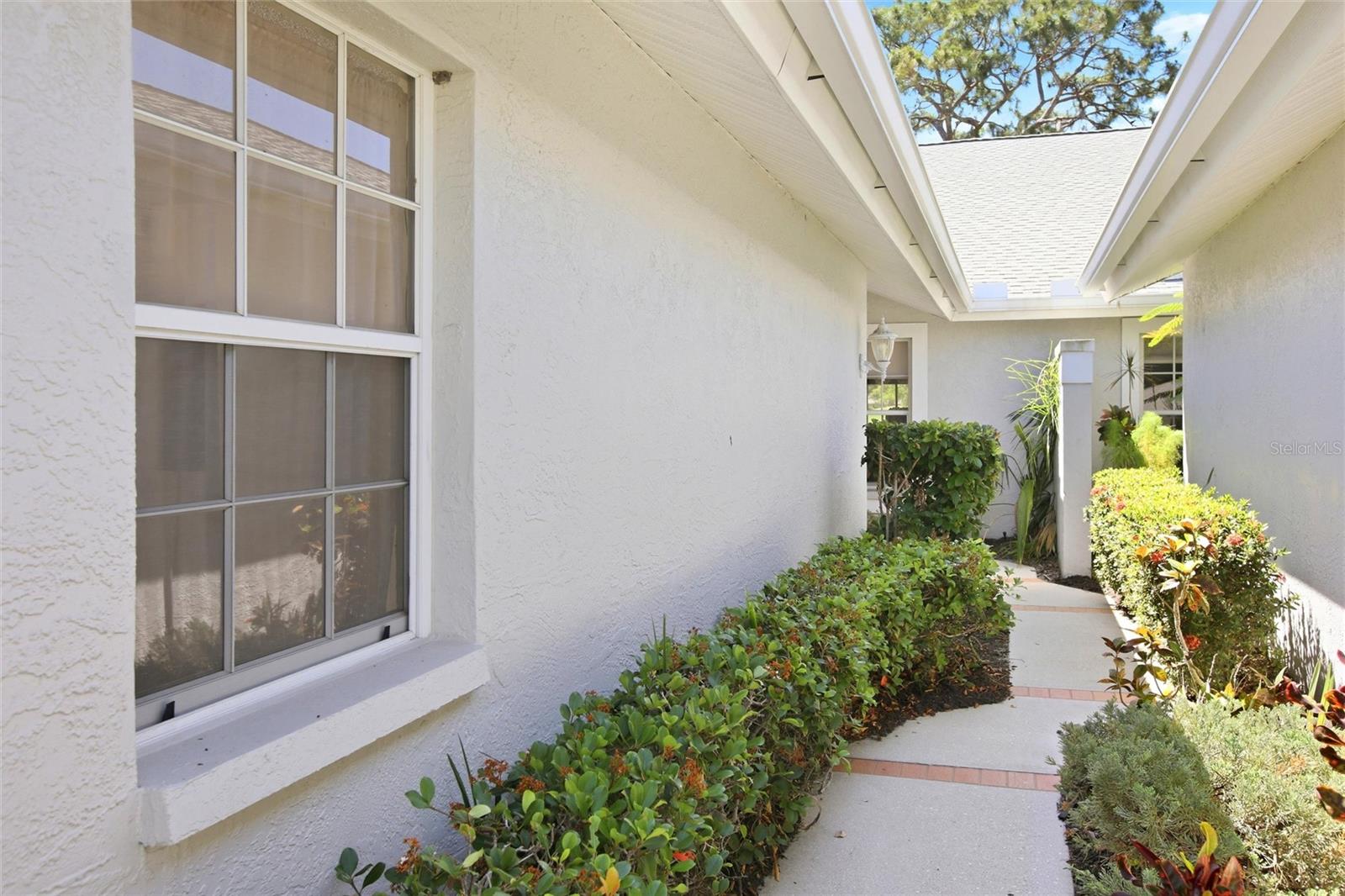 5576 COUNTRY CLUB WAY #5576