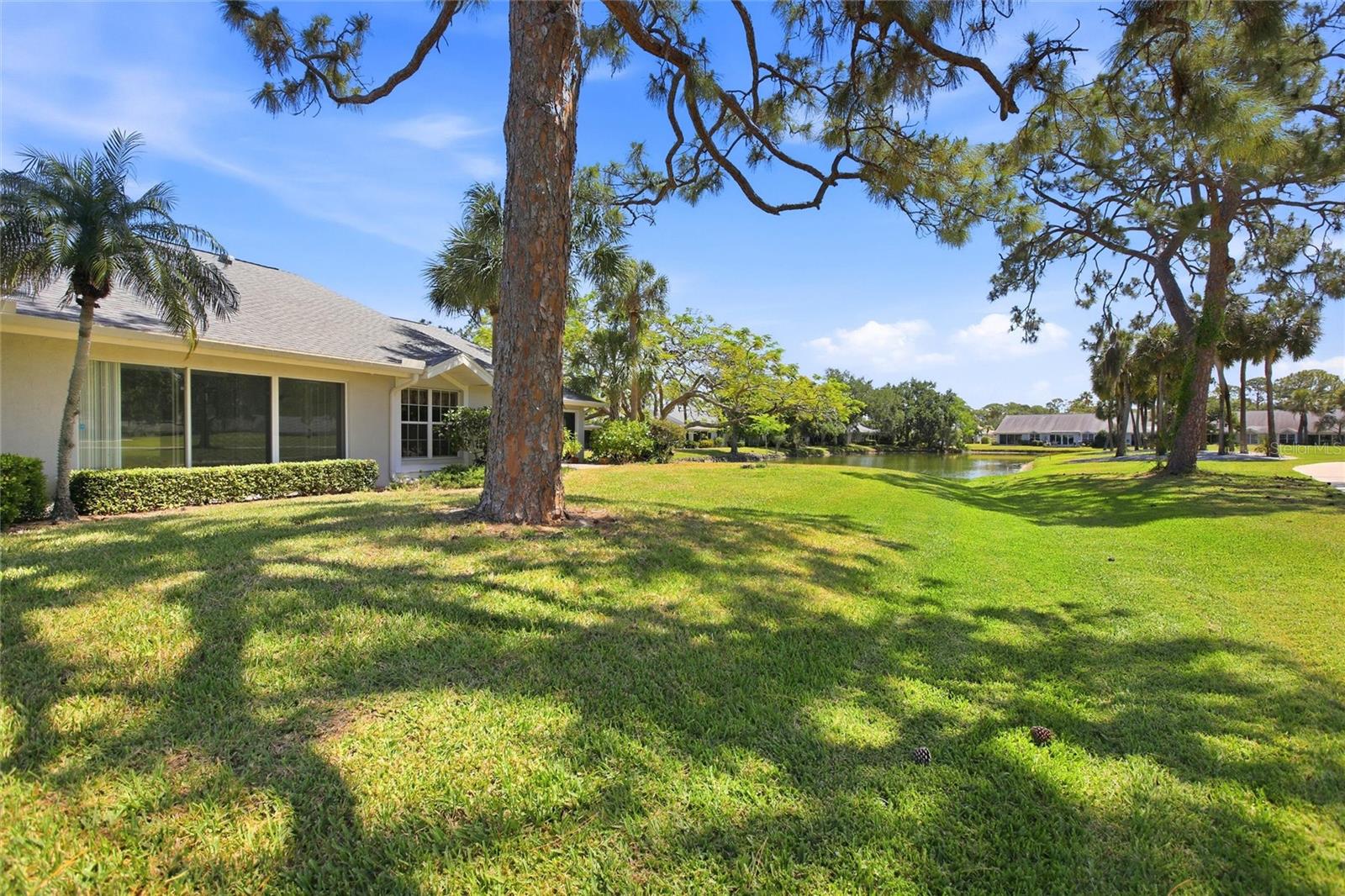 5576 COUNTRY CLUB WAY #5576