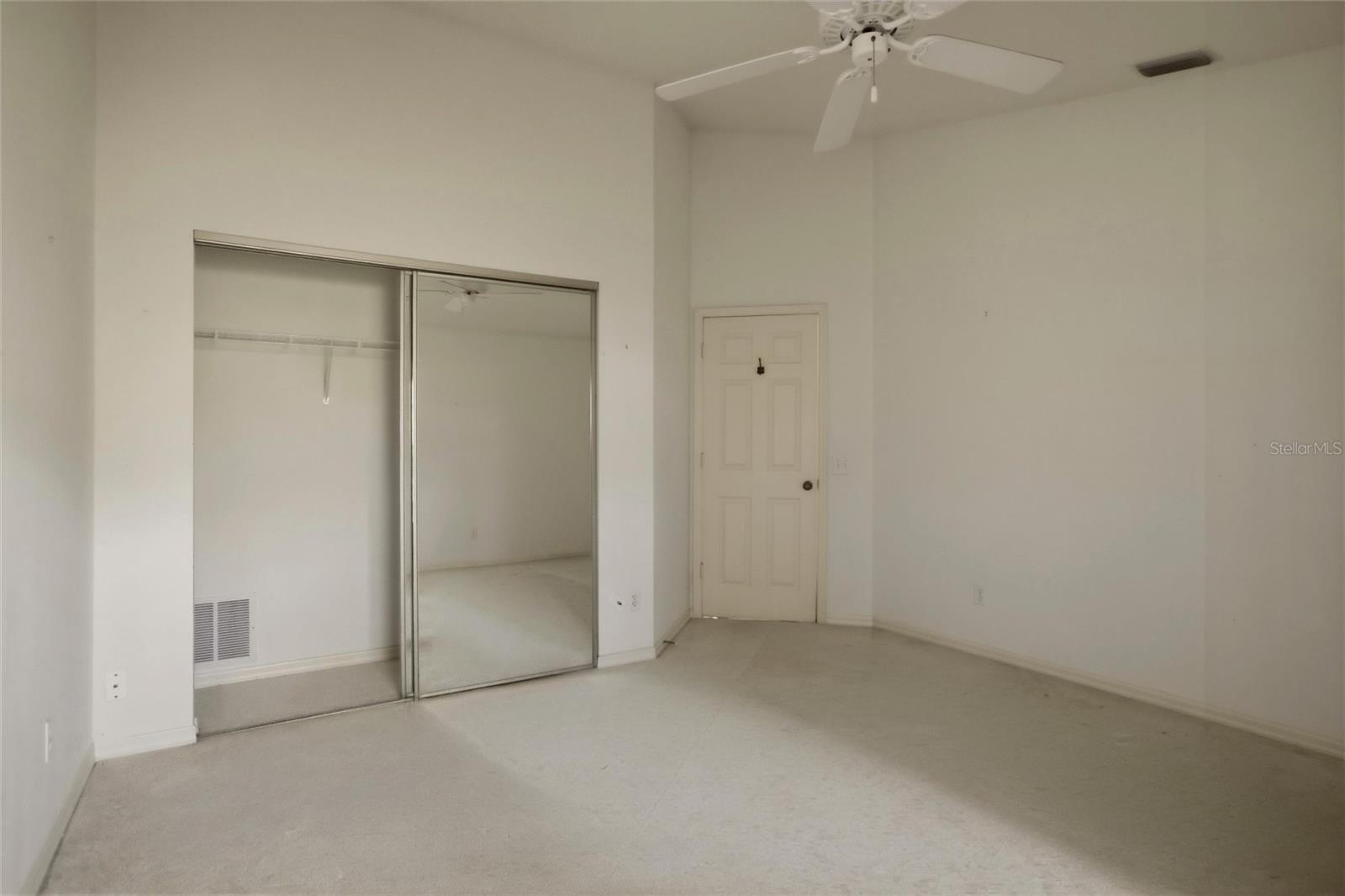 5576 COUNTRY CLUB WAY #5576