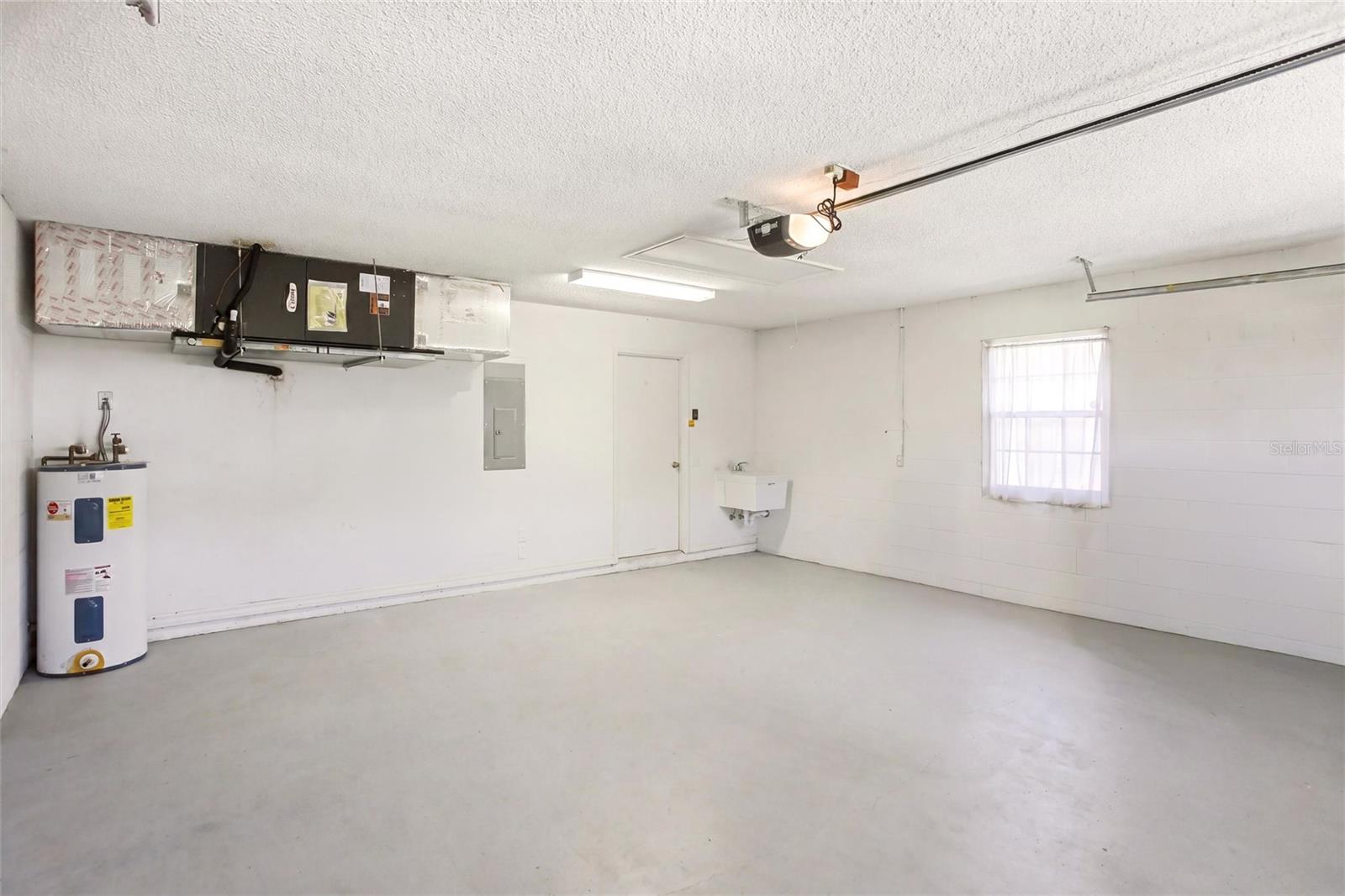 5576 COUNTRY CLUB WAY #5576