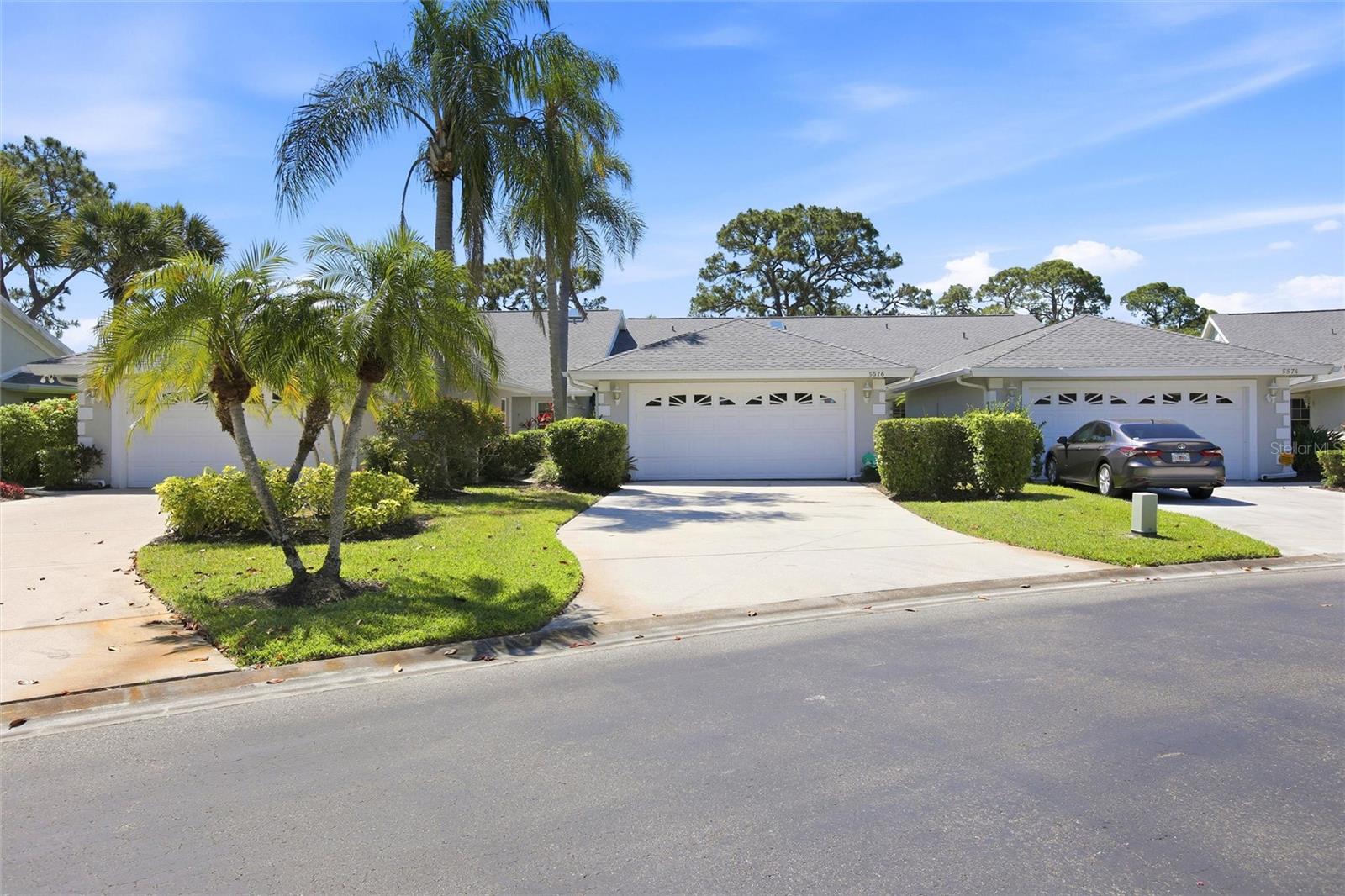 5576 COUNTRY CLUB WAY #5576
