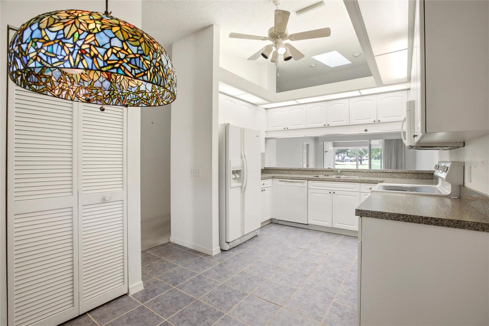5576 COUNTRY CLUB WAY #5576