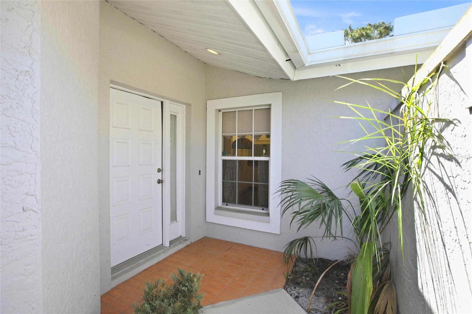 5576 COUNTRY CLUB WAY #5576