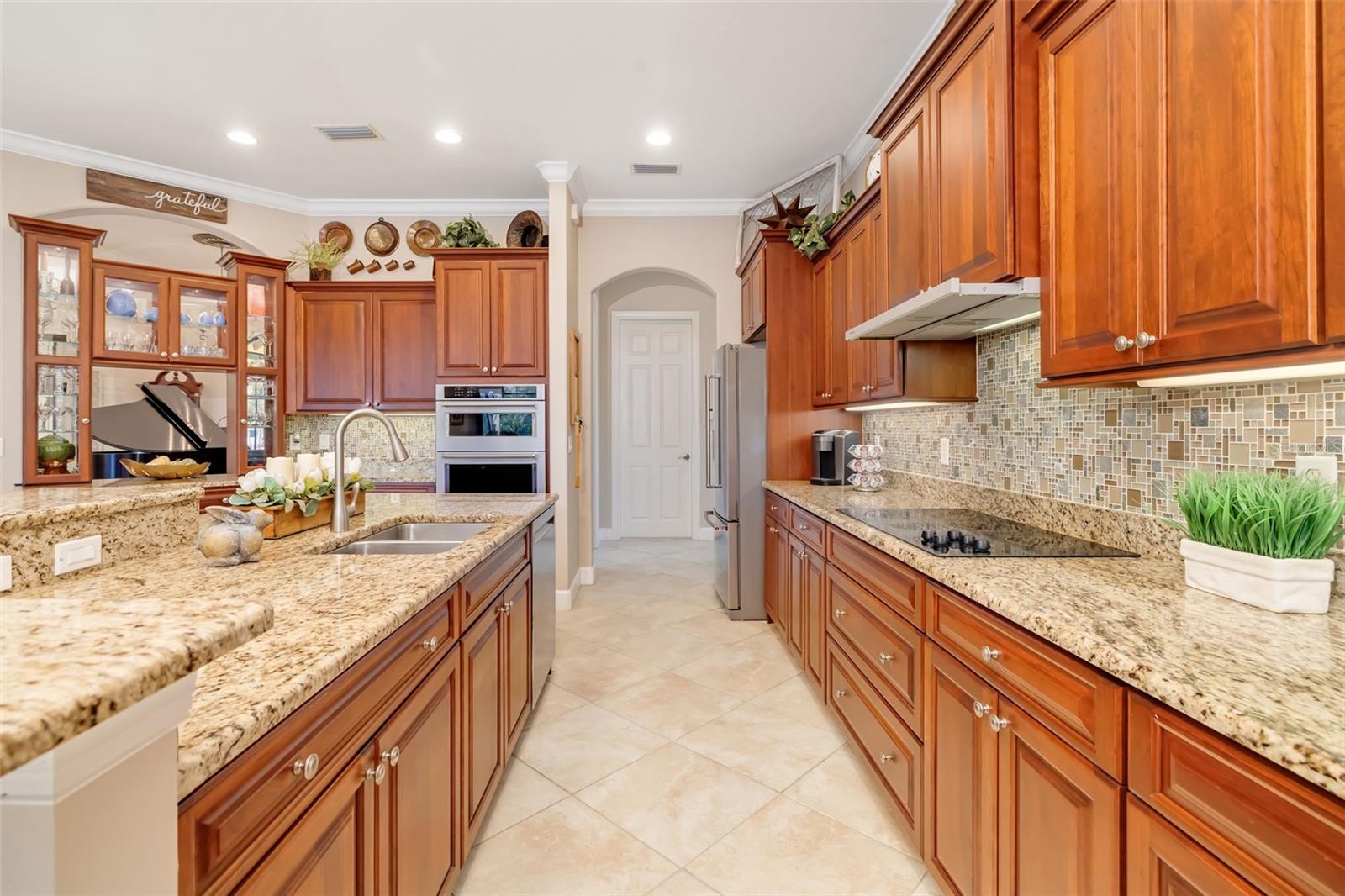 11427 SAVANNAH LAKES DR
