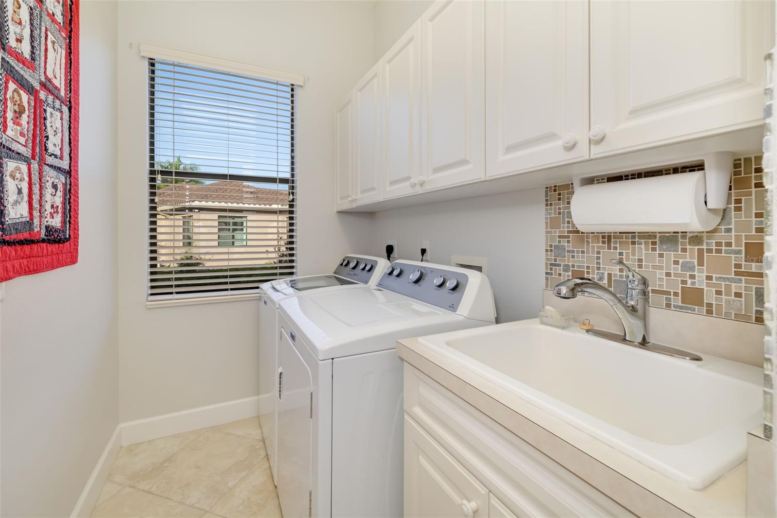 11427 SAVANNAH LAKES DR