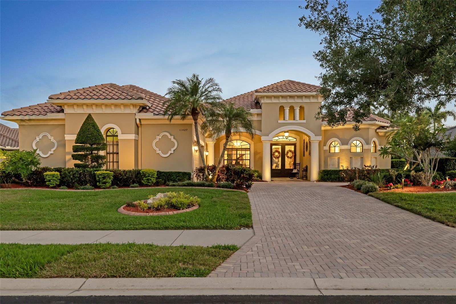 11427 SAVANNAH LAKES DR