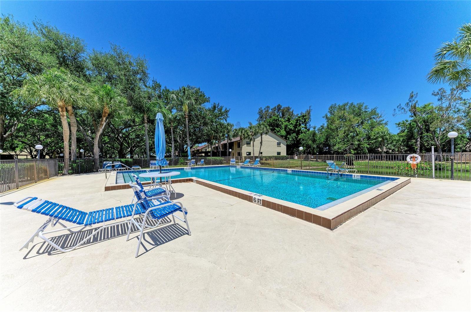 4412 SPICEWOOD DR #E