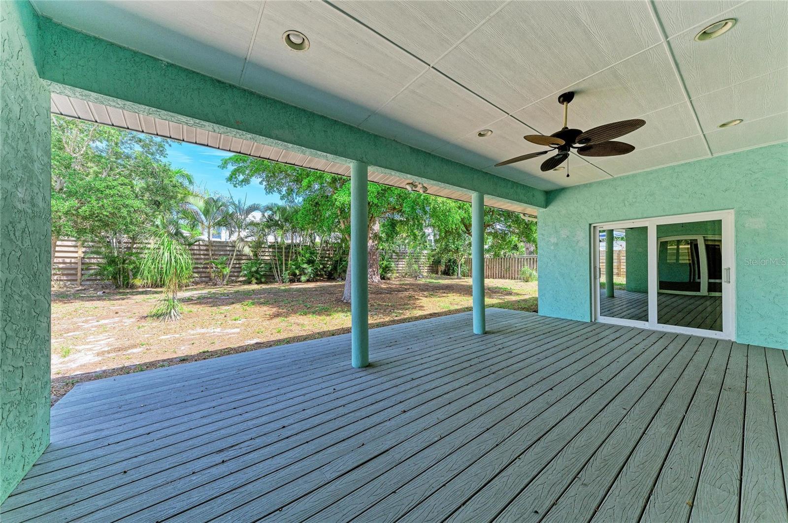 347 BAYSHORE DR