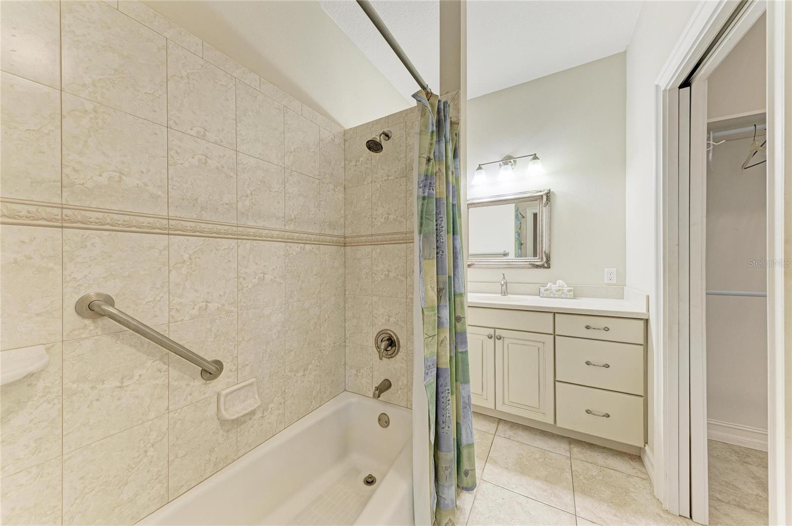 347 BAYSHORE DR