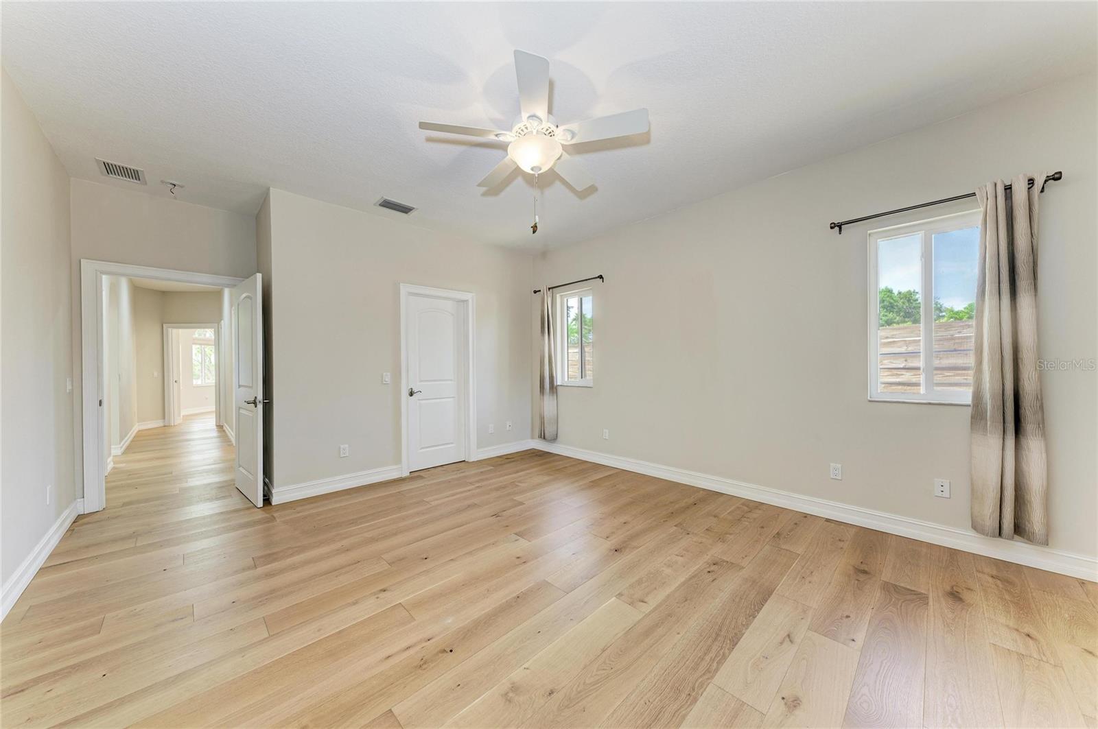 347 BAYSHORE DR
