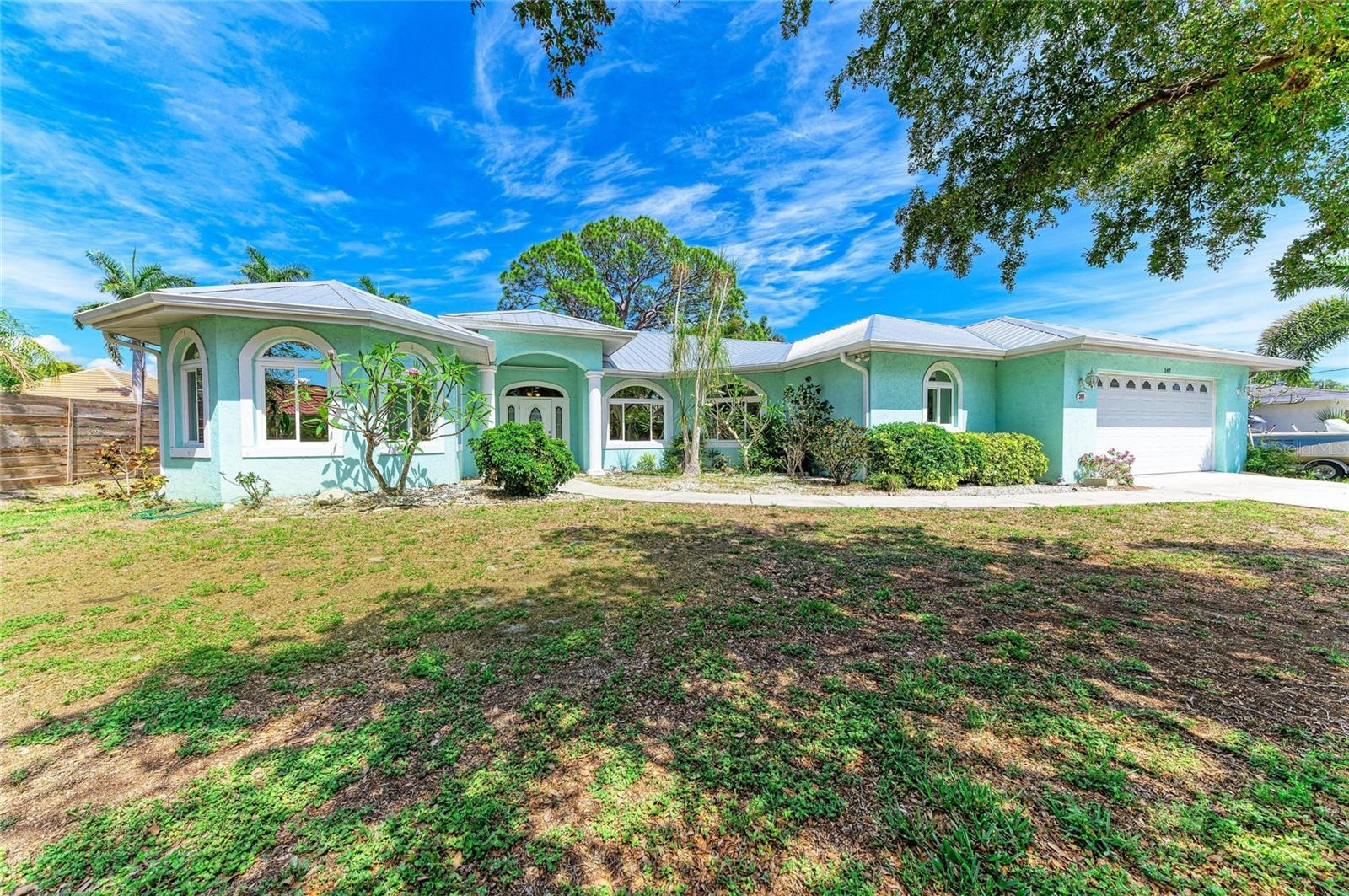 347 BAYSHORE DR