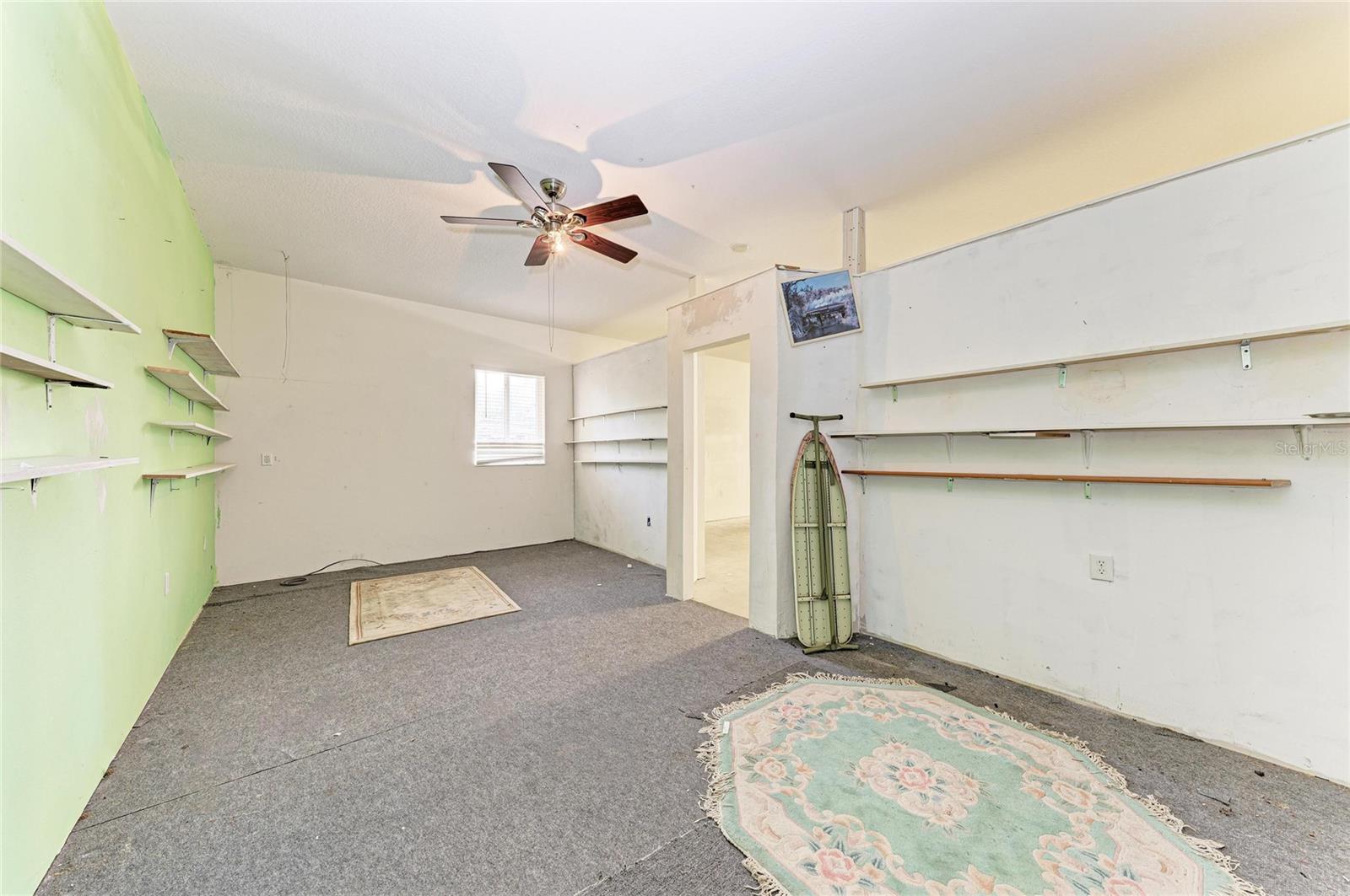 347 BAYSHORE DR