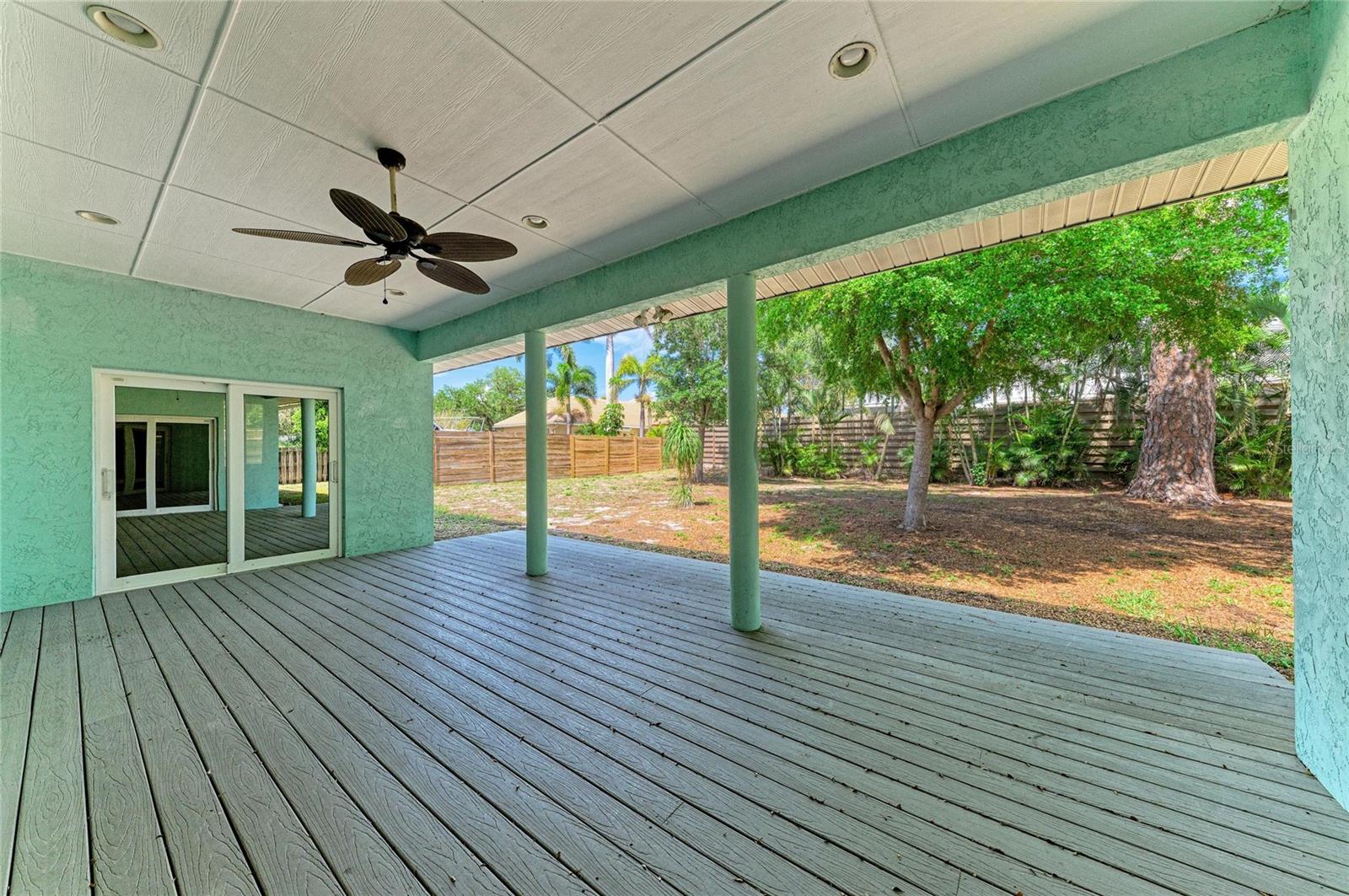 347 BAYSHORE DR