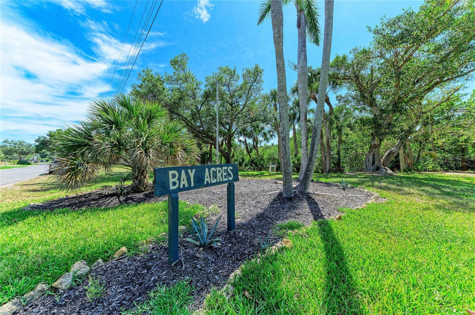 347 BAYSHORE DR