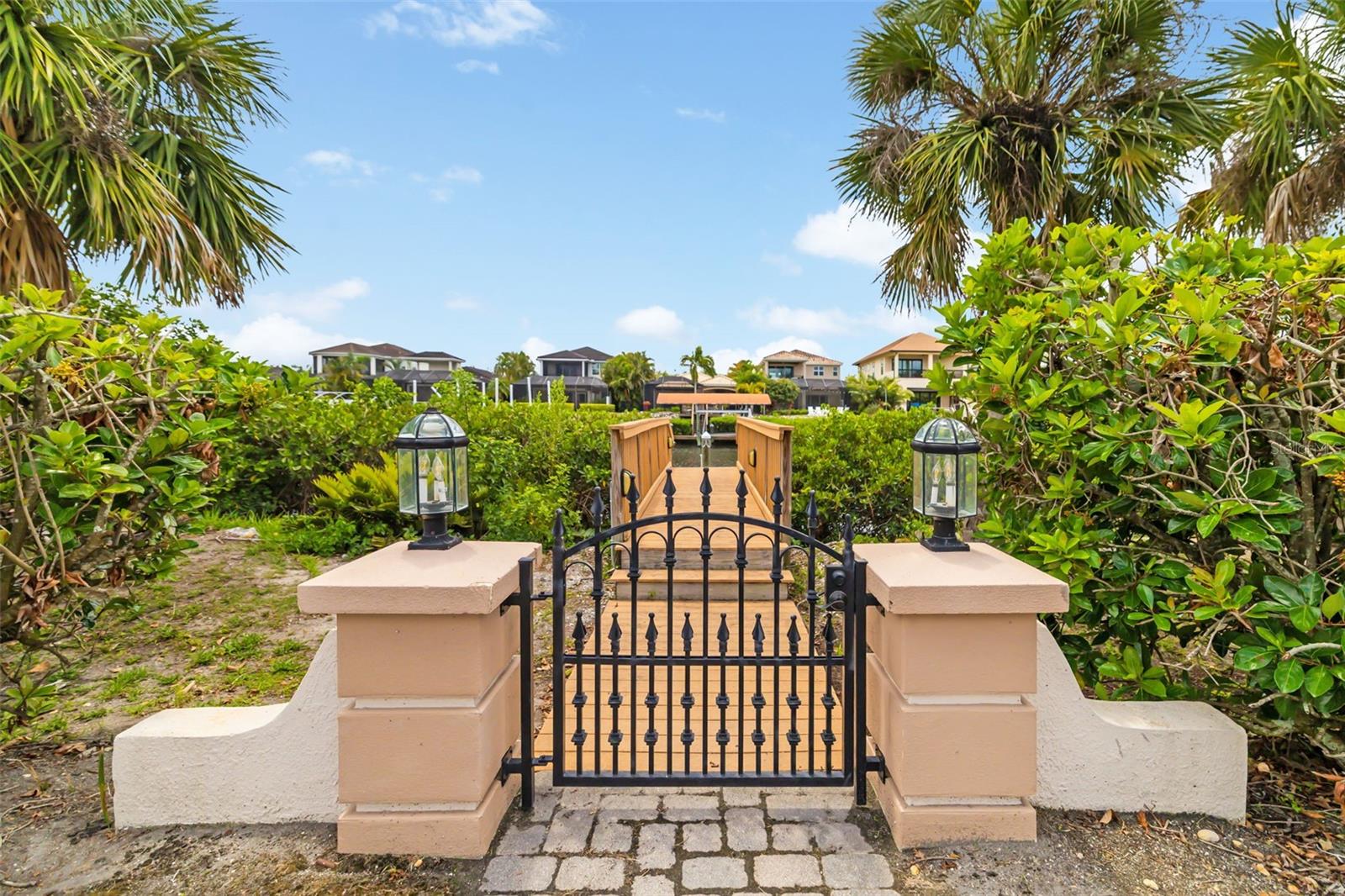 4015 HAWK ISLAND DR