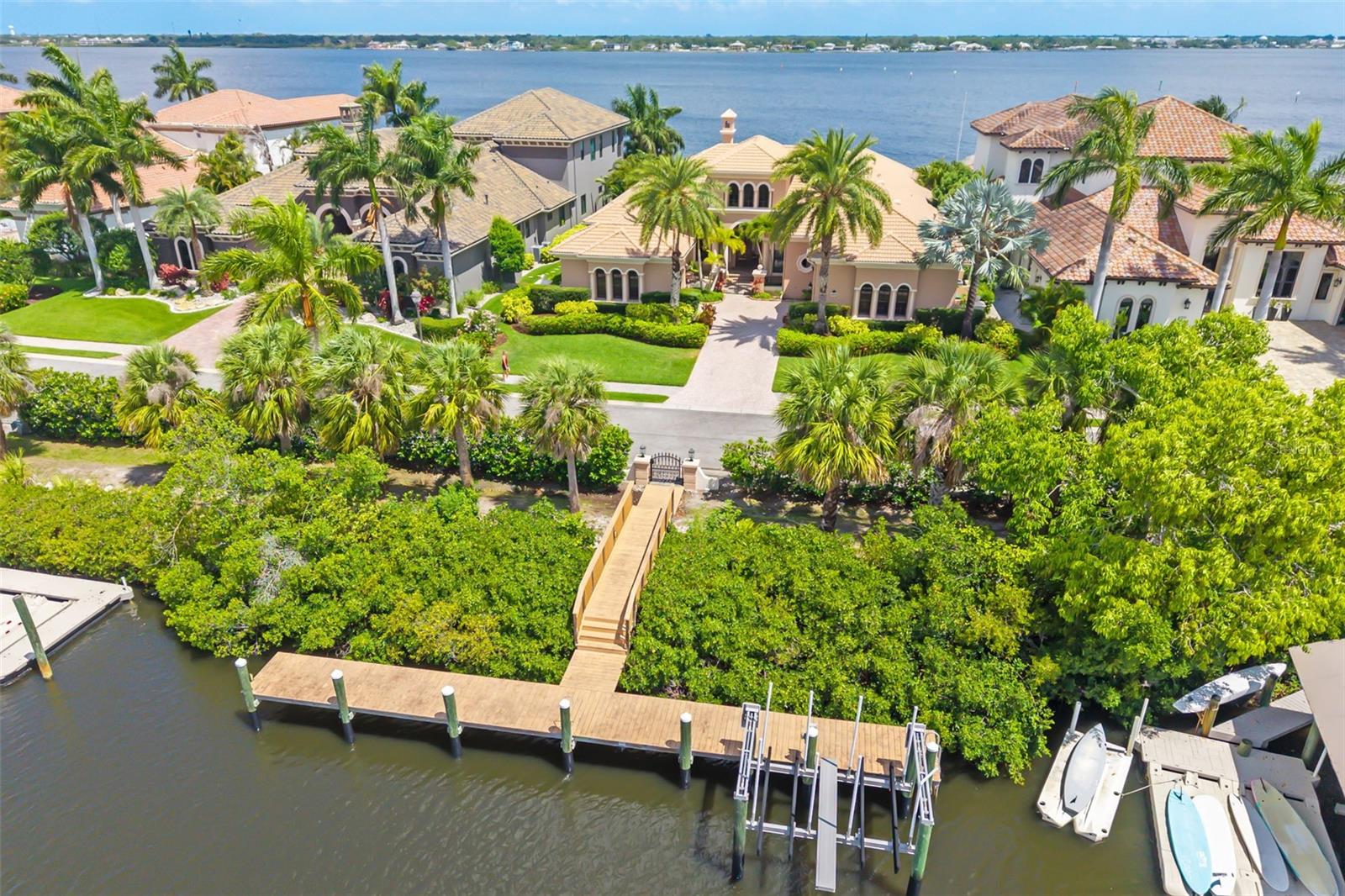 4015 HAWK ISLAND DR