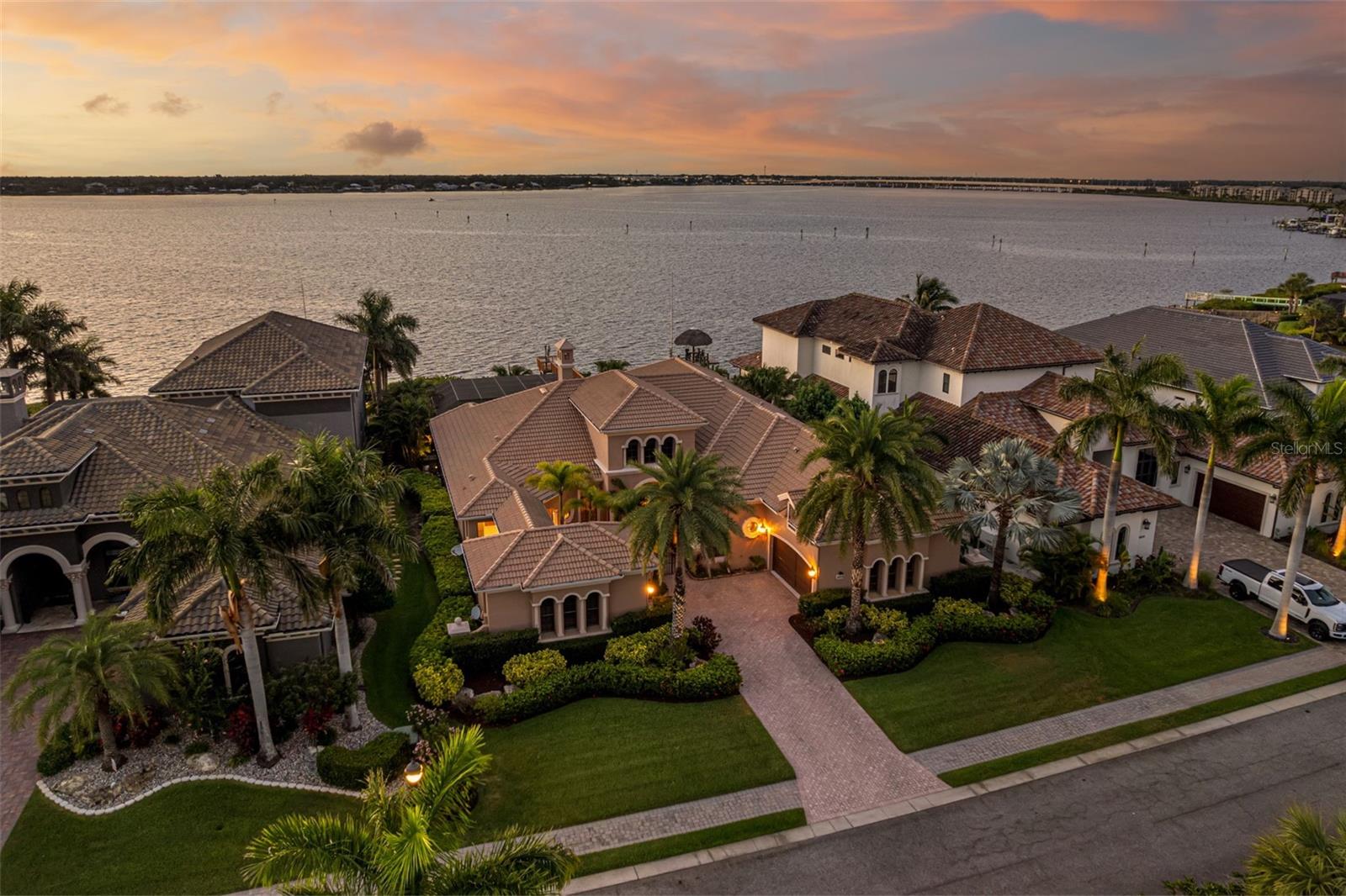 4015 HAWK ISLAND DR