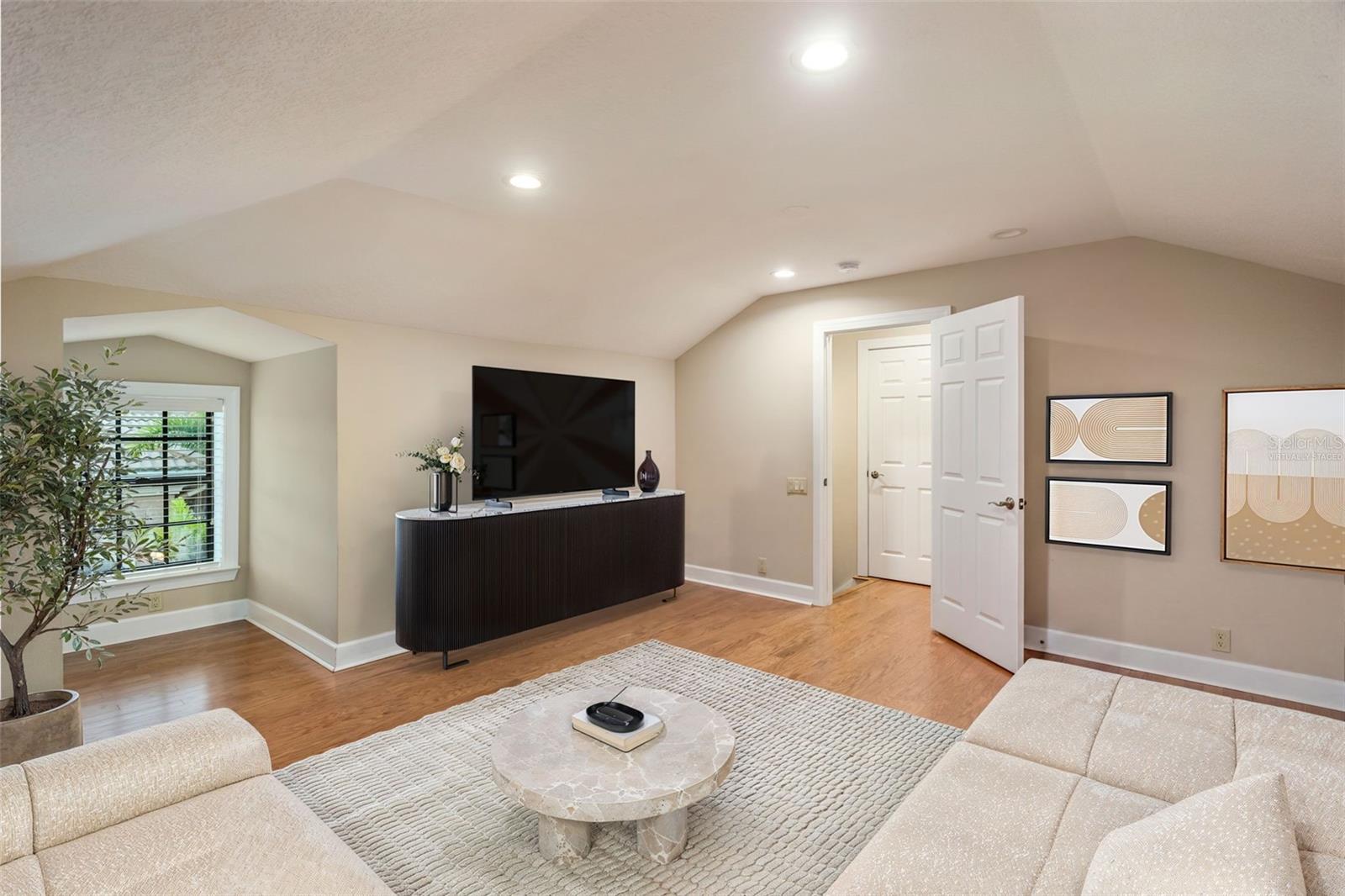 4015 HAWK ISLAND DR