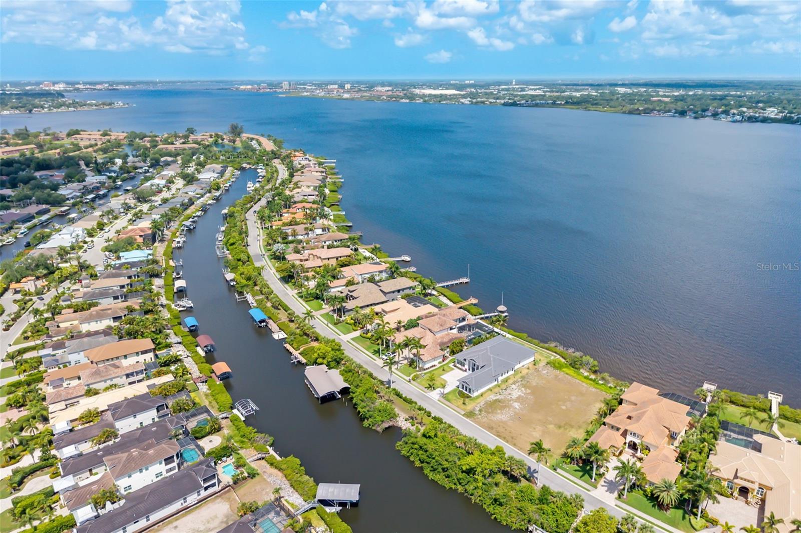 4015 HAWK ISLAND DR