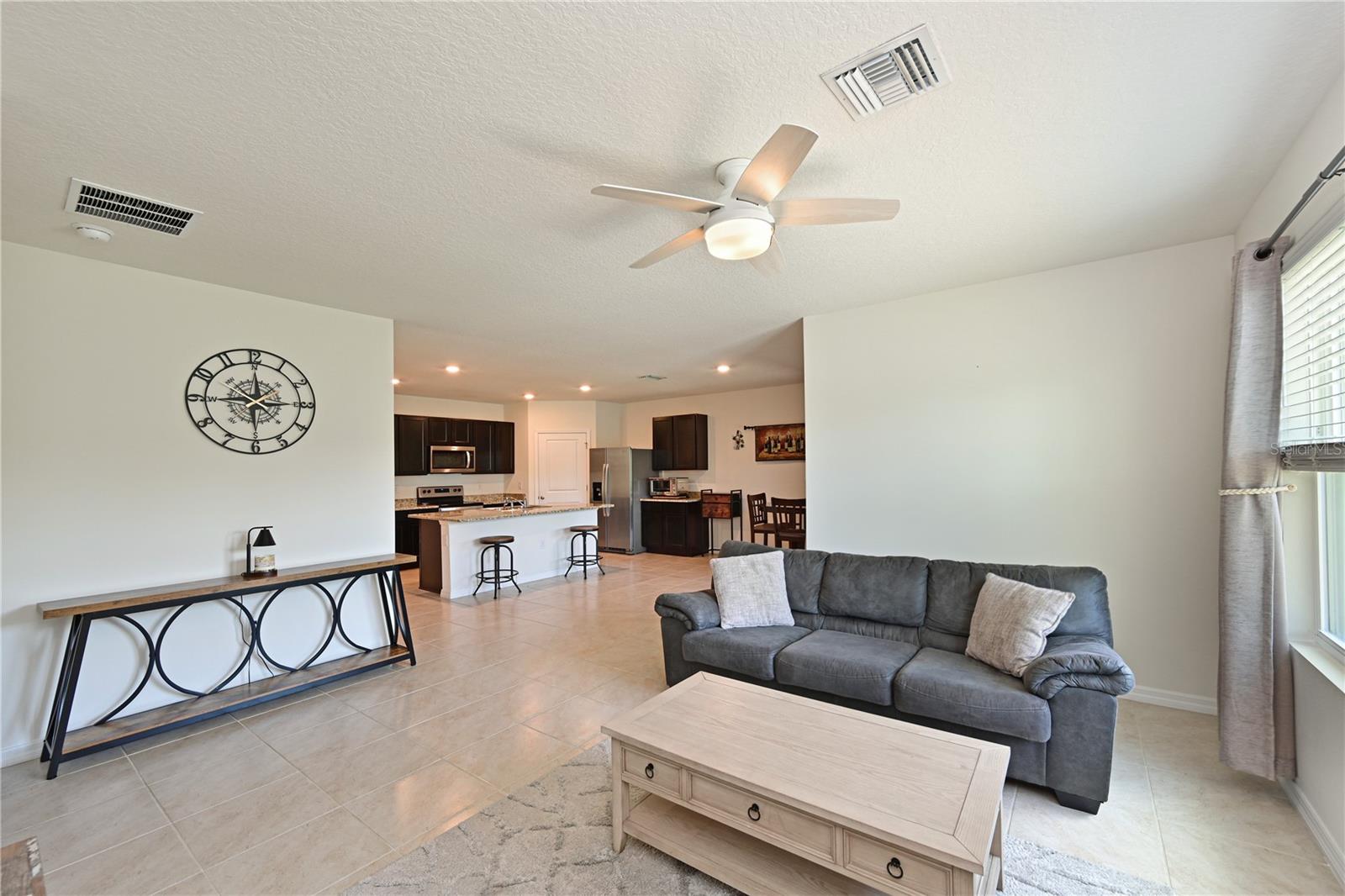 2635 GREENLEAF TER