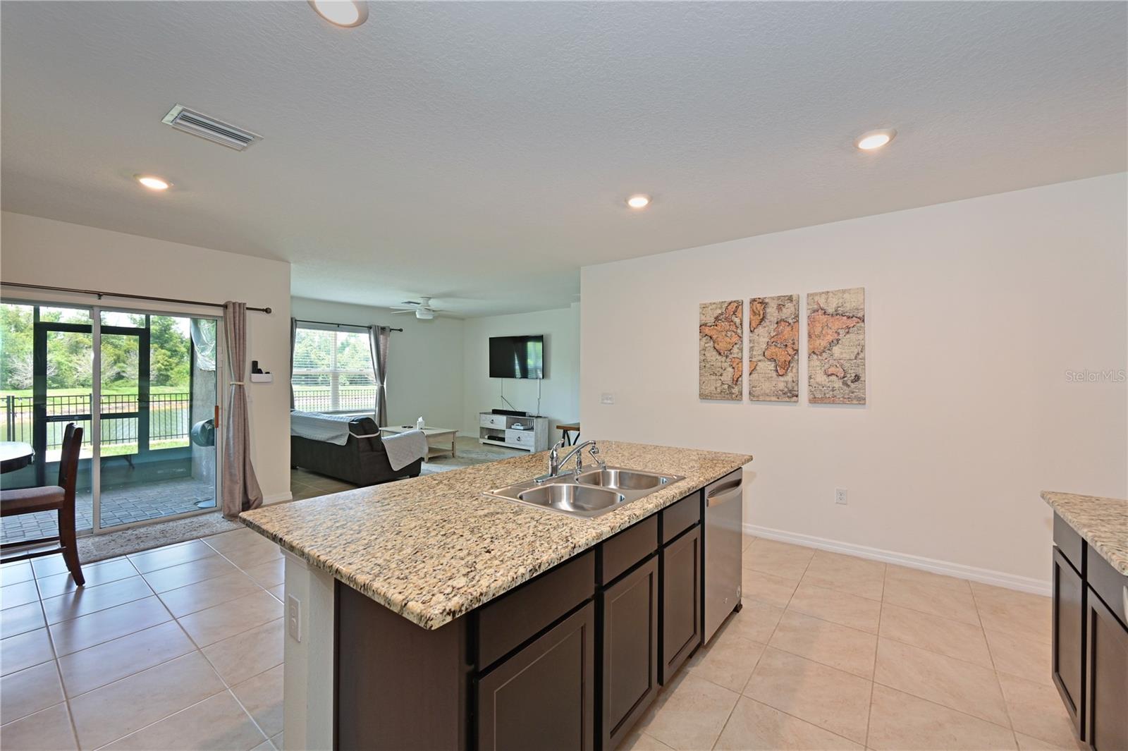 2635 GREENLEAF TER