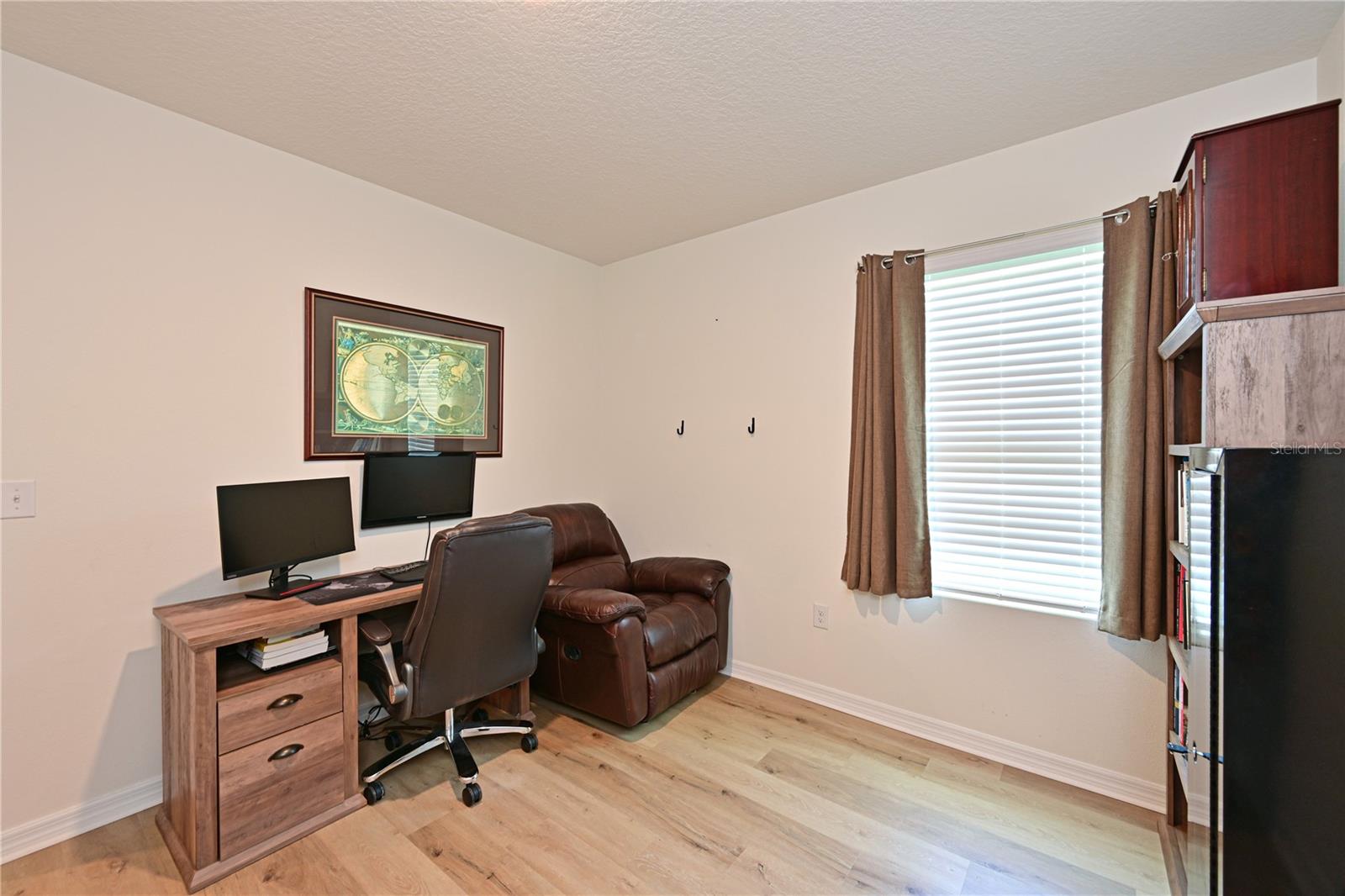 2635 GREENLEAF TER