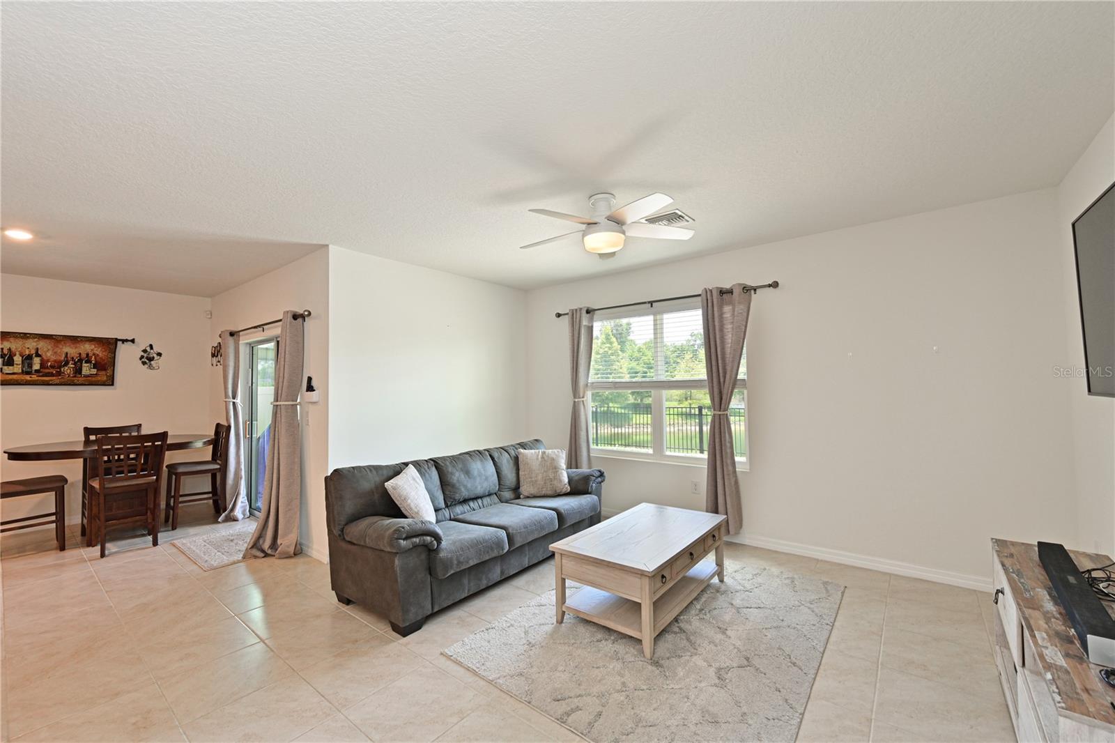 2635 GREENLEAF TER