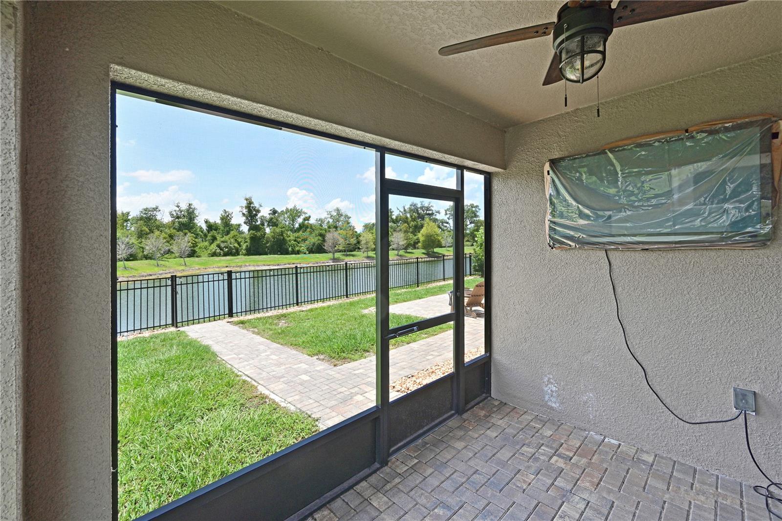2635 GREENLEAF TER